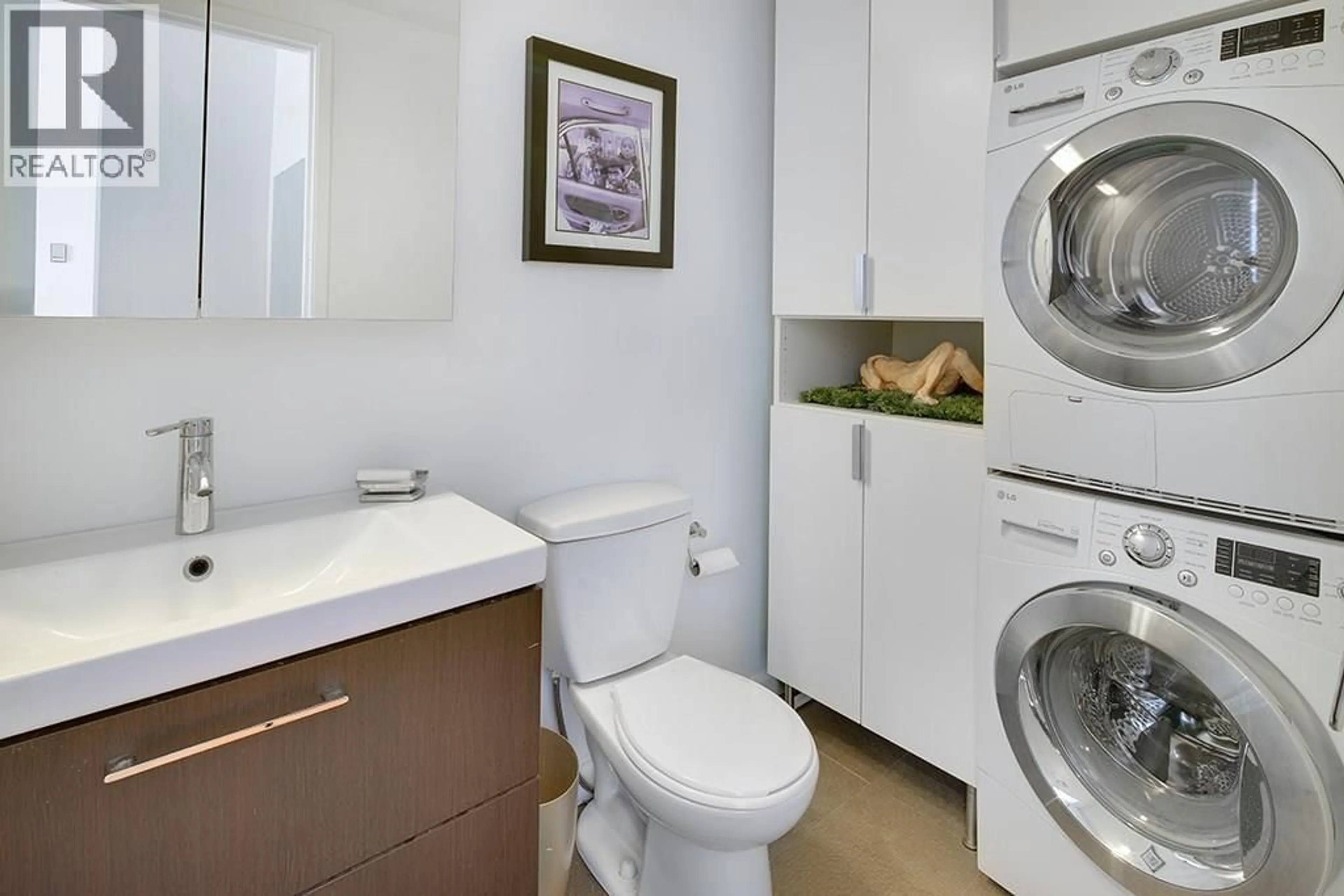 Standard bathroom, unknown for 209 - 1215 PACIFIC STREET, Vancouver British Columbia V6E3W6
