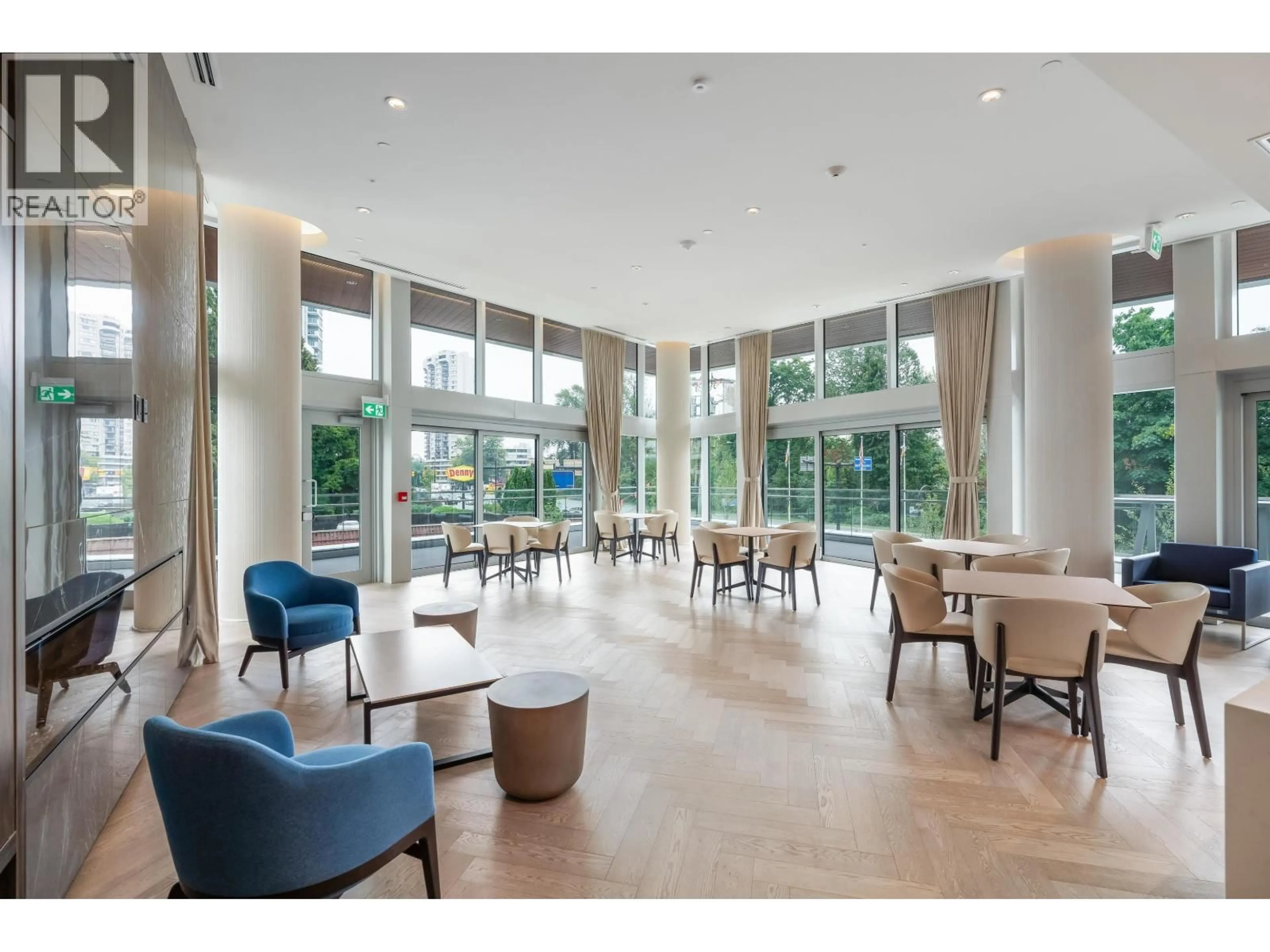 Lobby for 1106 - 200 KLAHANIE COURT, West Vancouver British Columbia V7P0E4