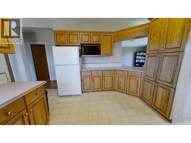 15004 259 ROAD, Fort St. John 5