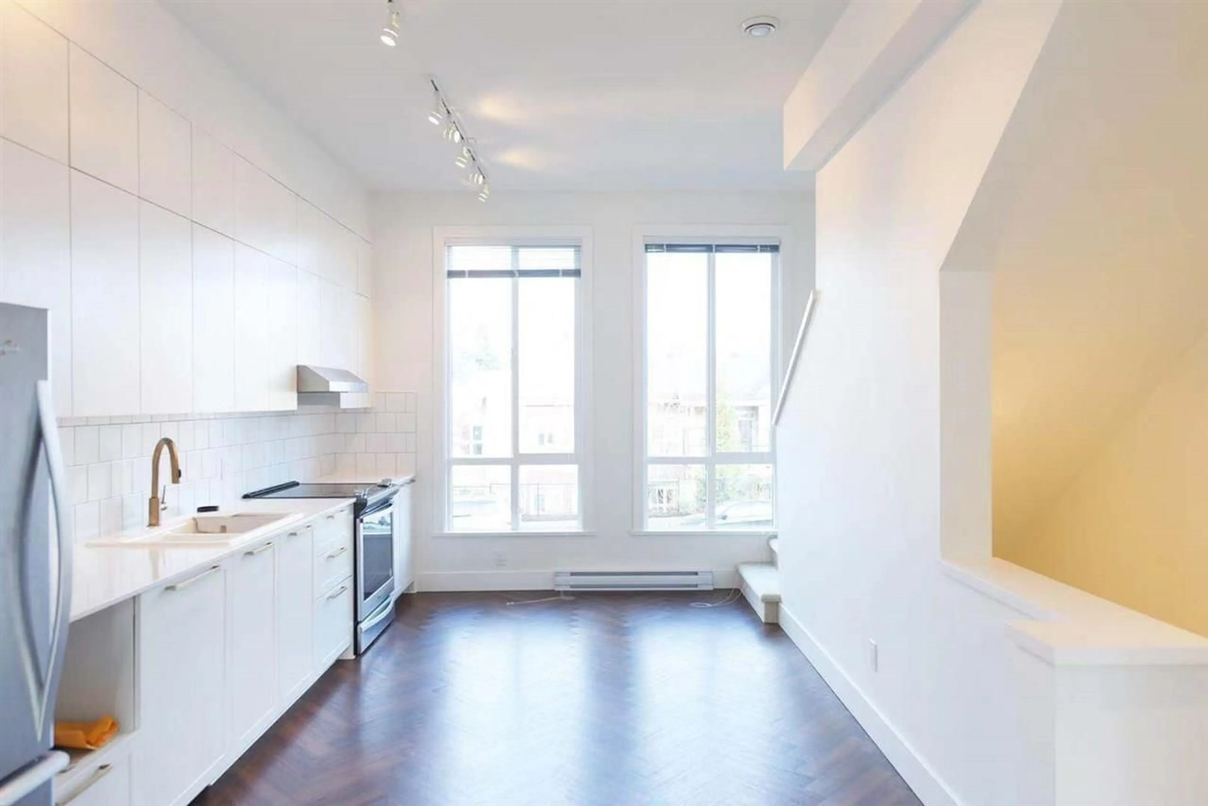 Unknown for 14 - 15938 27 AVENUE, Surrey British Columbia V3Z0T2