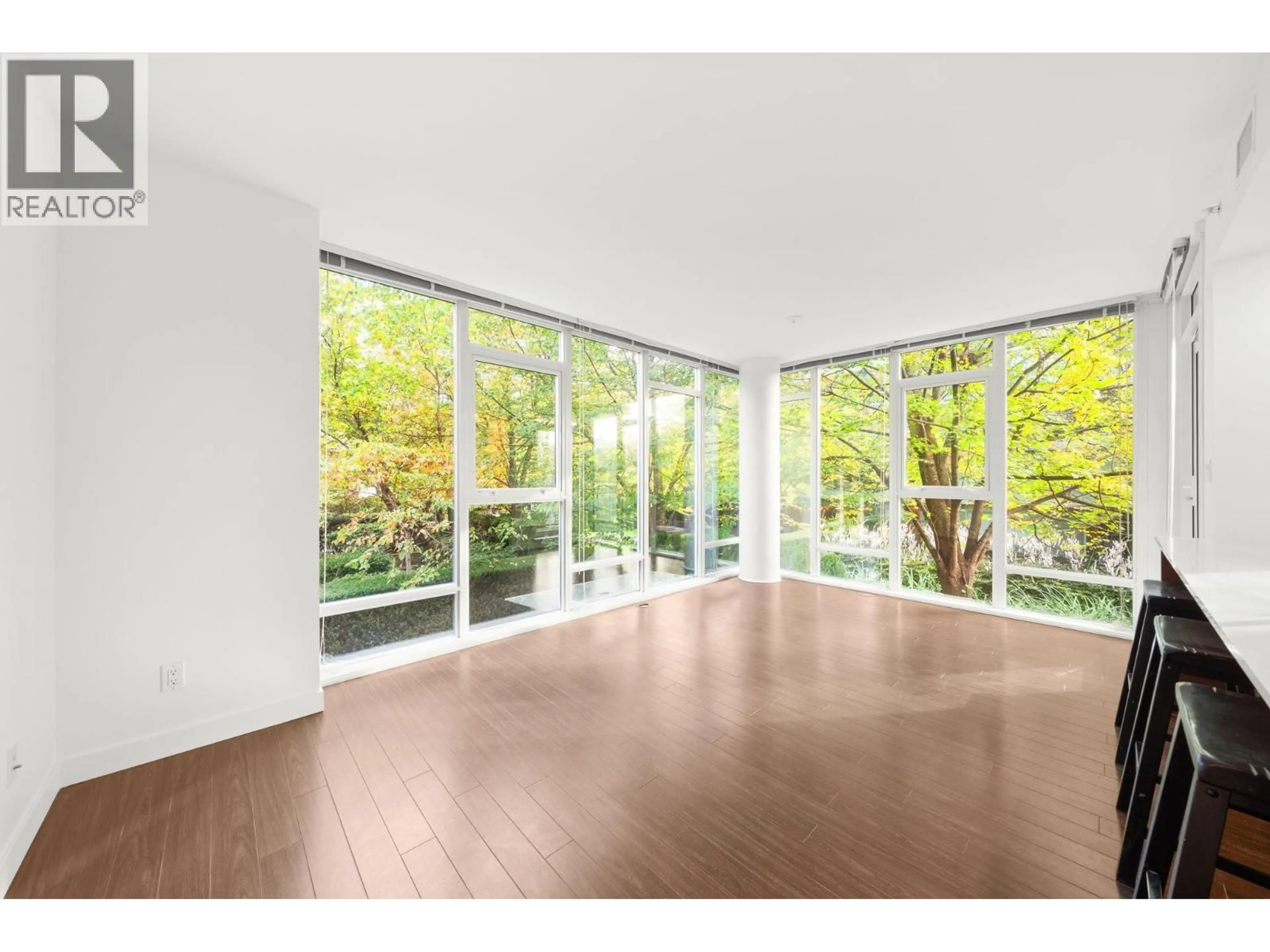 Indoor foyer for 601 - 7371 WESTMINSTER HIGHWAY, Richmond British Columbia V6X0B4