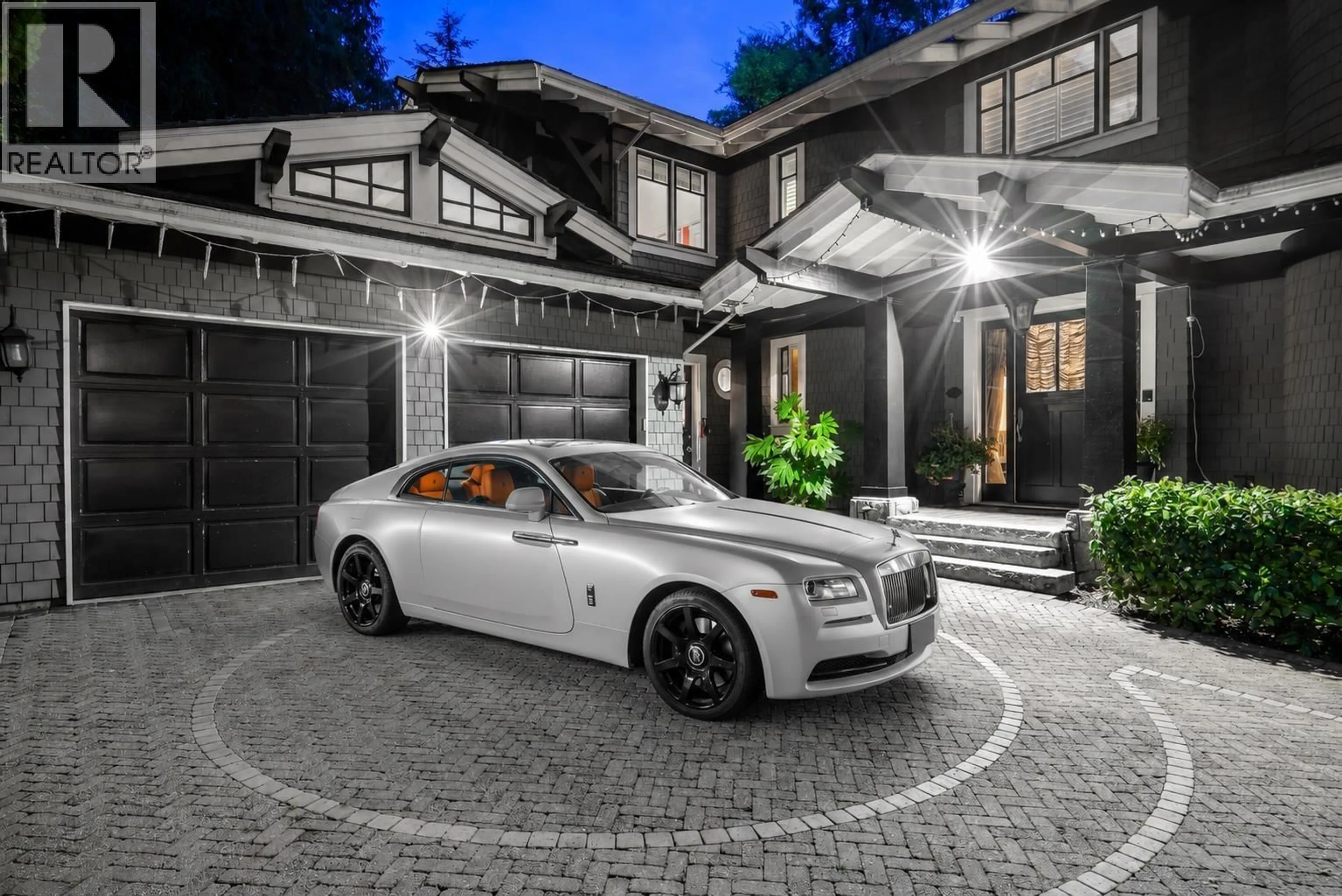Indoor garage for 2060 GISBY STREET, West Vancouver British Columbia V7V4N3