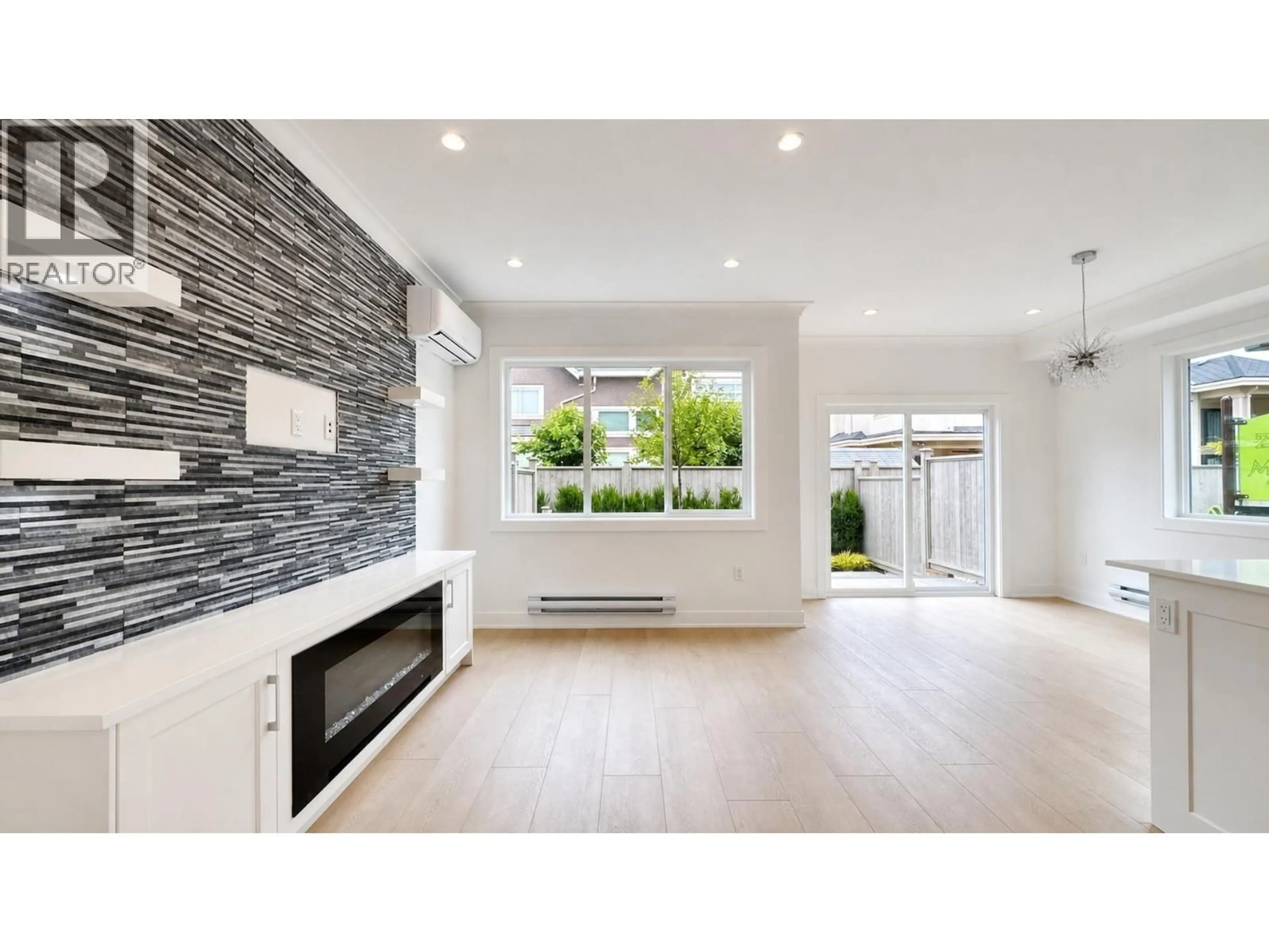 Unknown for 103 - 8233 WILLIAMS ROAD, Richmond British Columbia V7A1G4