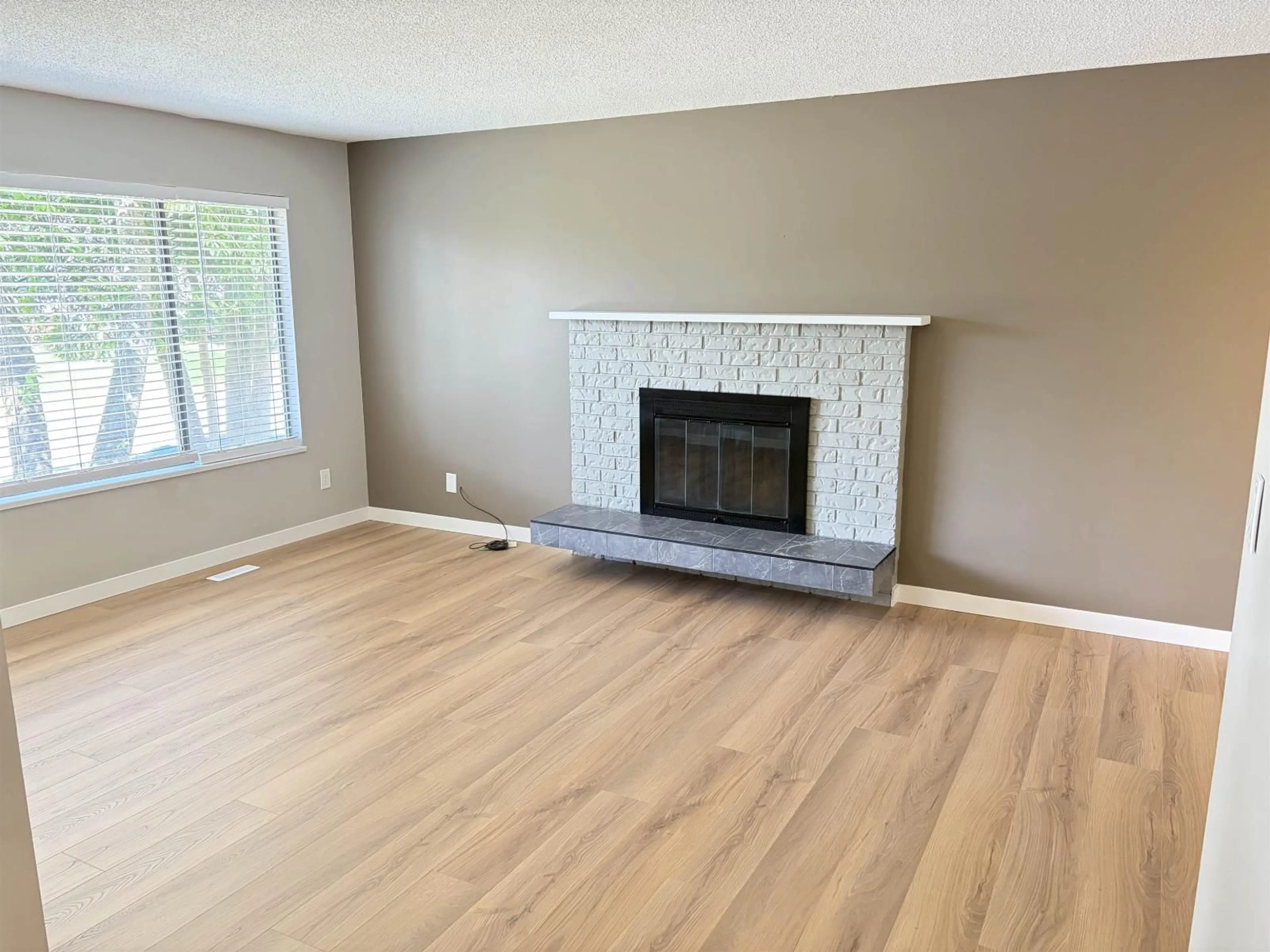 A pic of a room for 7900 FULMAR STREET, Mission British Columbia V2V5N6