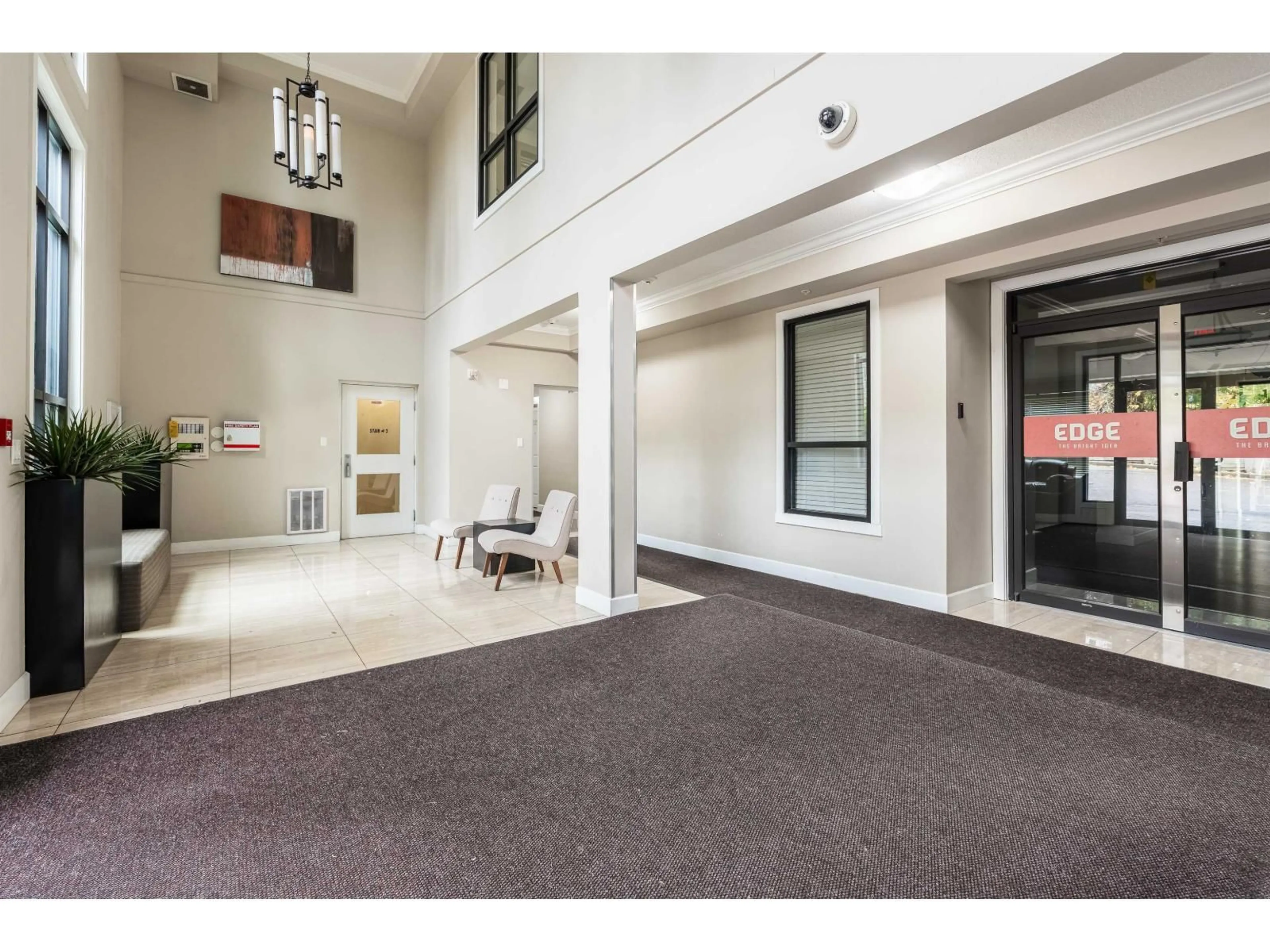 Indoor foyer for 13897 FRASER HIGHWAY, Surrey British Columbia V3T4E6