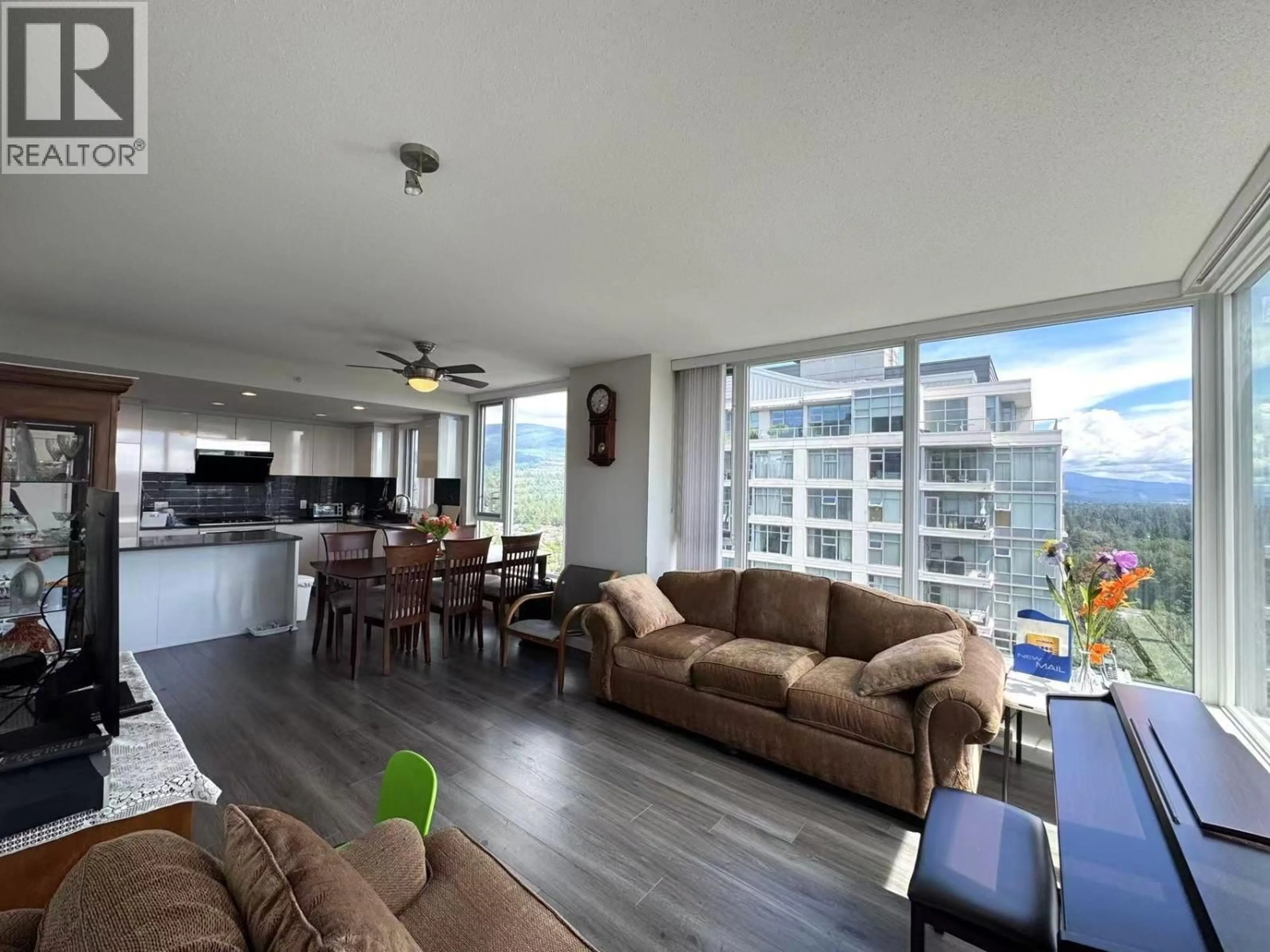 Living room with furniture, unknown for 2501 - 3100 WINDSOR GATE, Coquitlam British Columbia V3B0P3