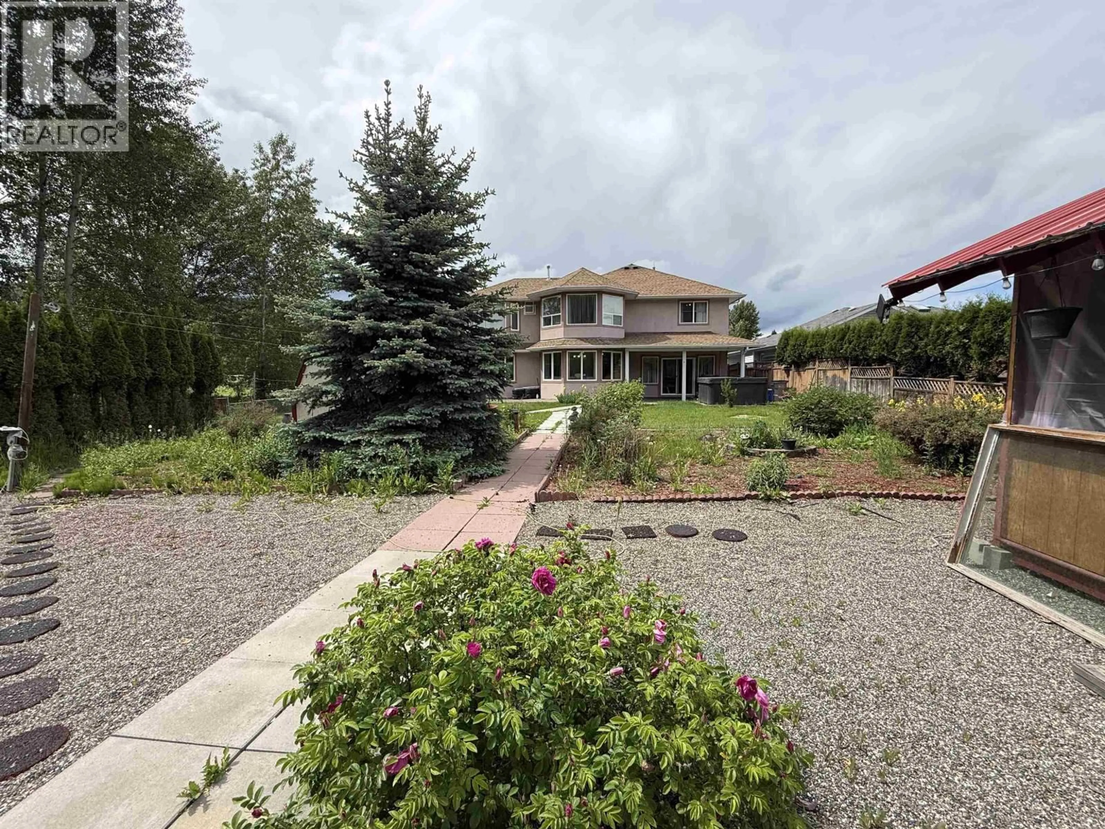 A pic from outside/outdoor area/front of a property/back of a property/a pic from drone, mountain view for 894 ROLPH STREET, Quesnel British Columbia V2J3M1