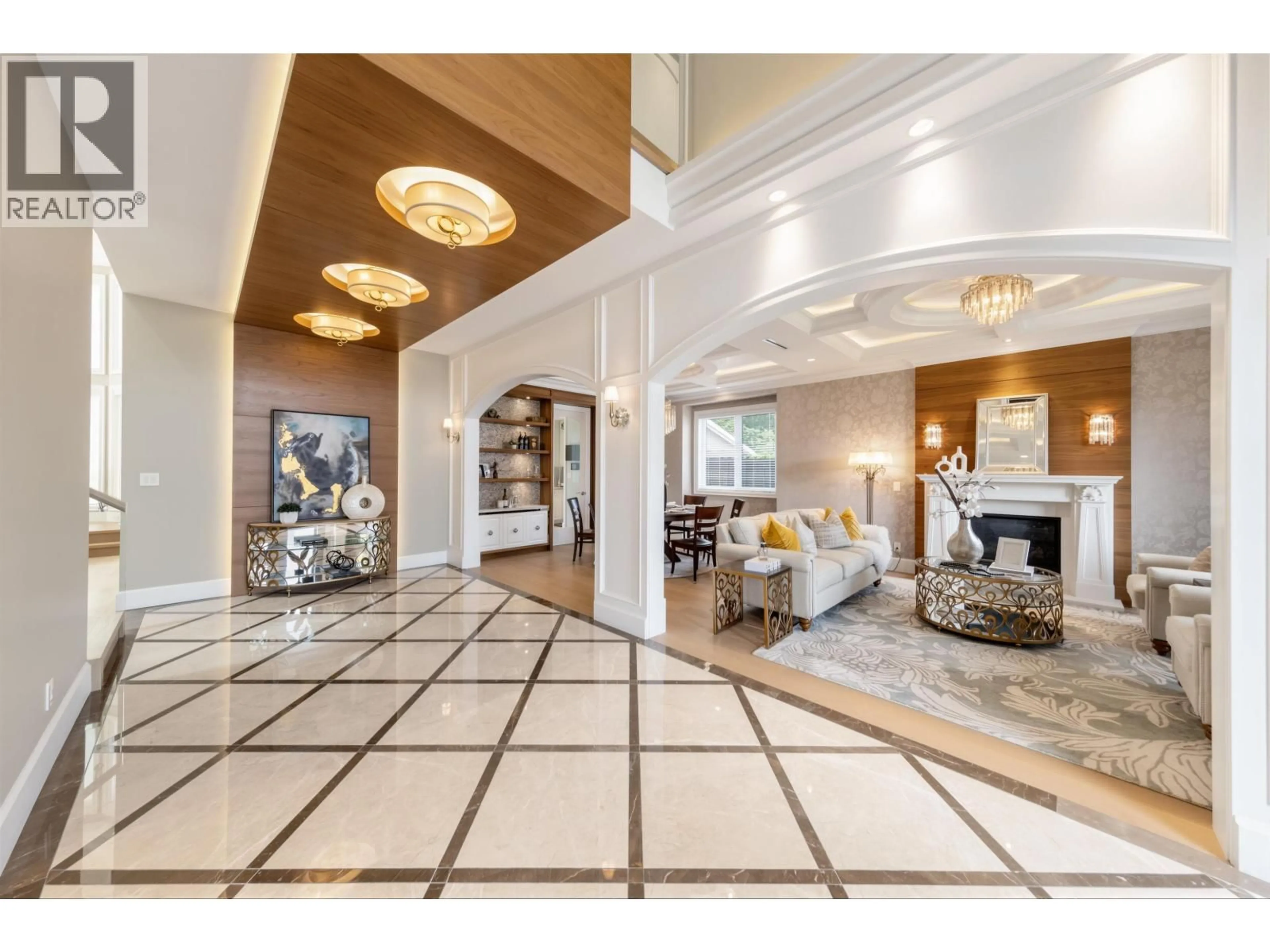 Lobby for 3640 LAMOND AVENUE, Richmond British Columbia V7E1C6