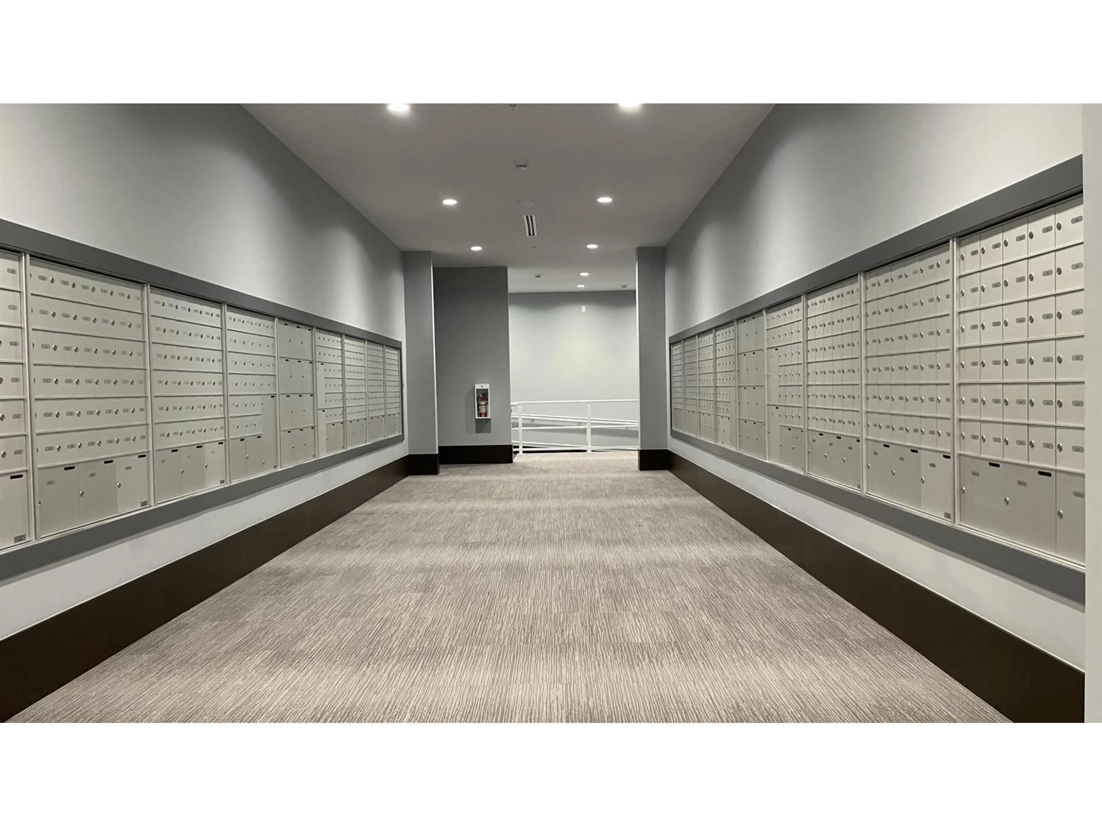 Indoor foyer for 2312 - 13350 CENTRAL AVENUE, Surrey British Columbia V3T0S1