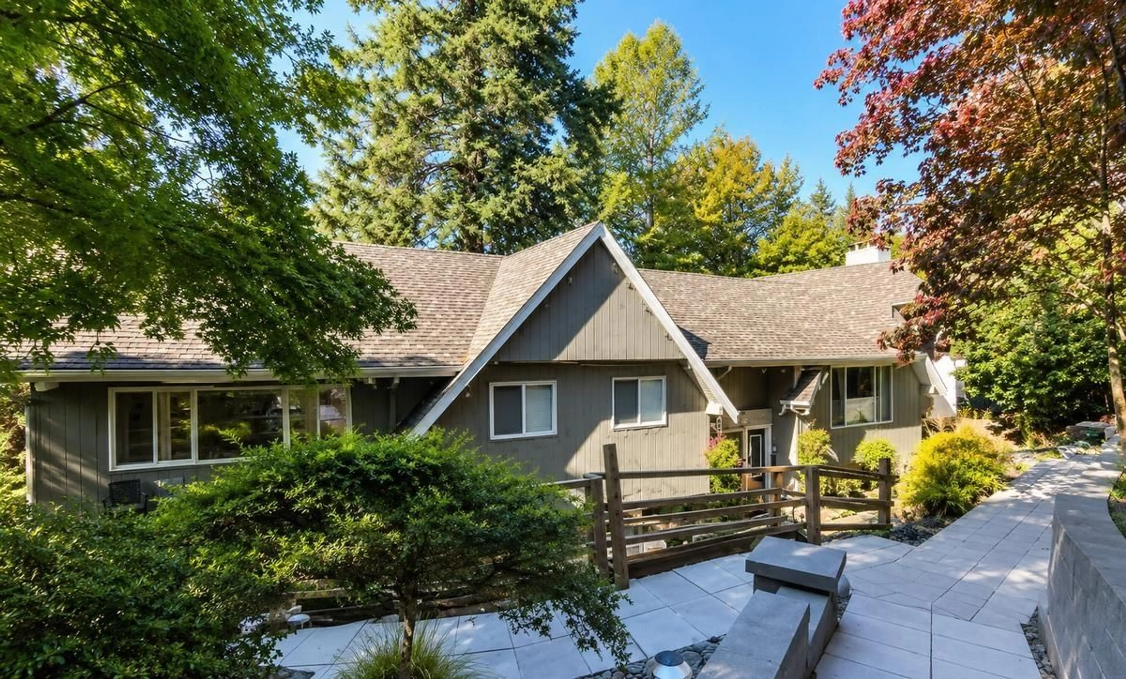 Home with vinyl exterior material, unknown for 7397 BATES ROAD, Delta British Columbia V4C6X2