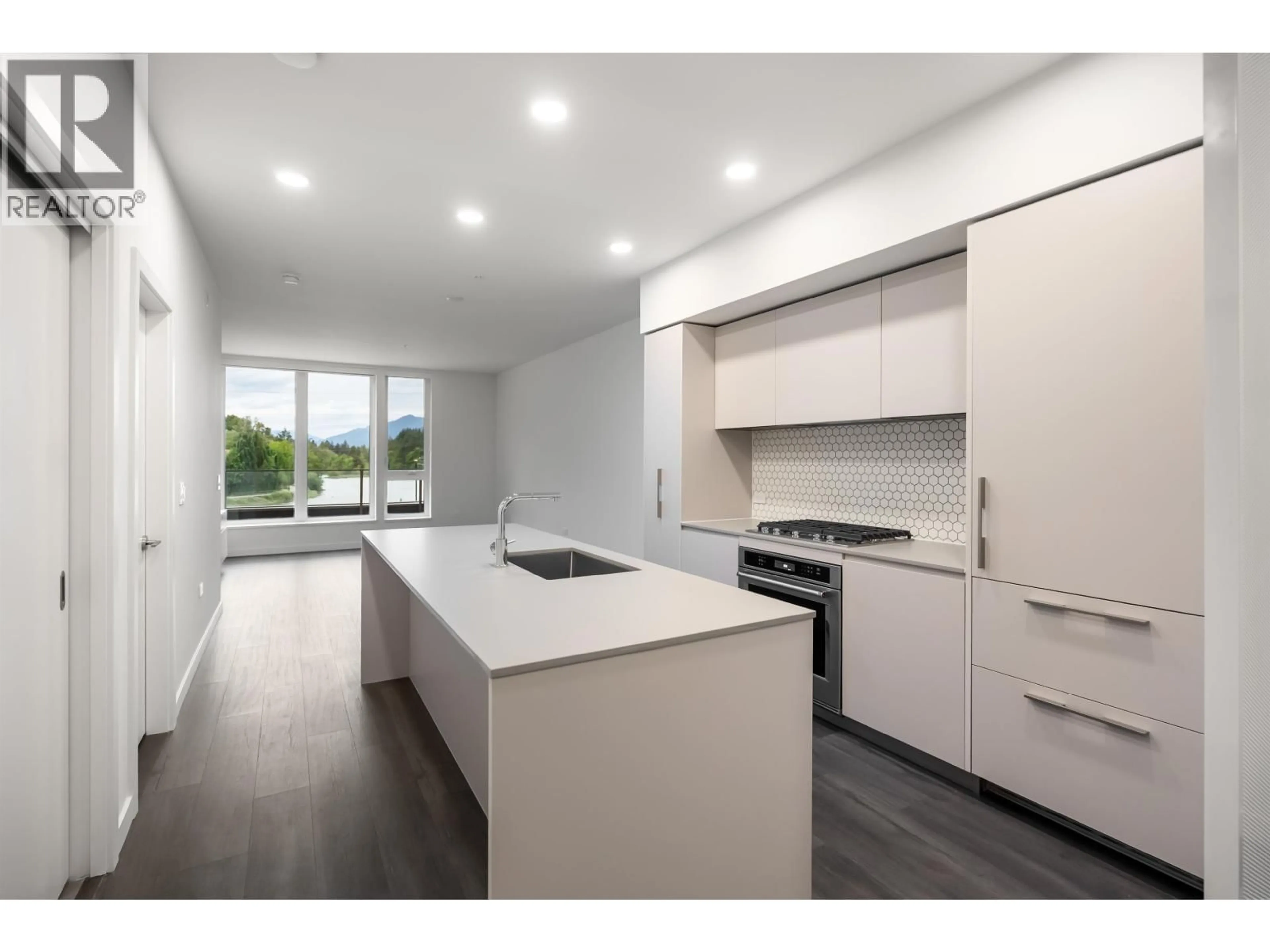Open concept kitchen, unknown for 207 - 1500 SCOTT CRESCENT, Squamish British Columbia V8B1G5