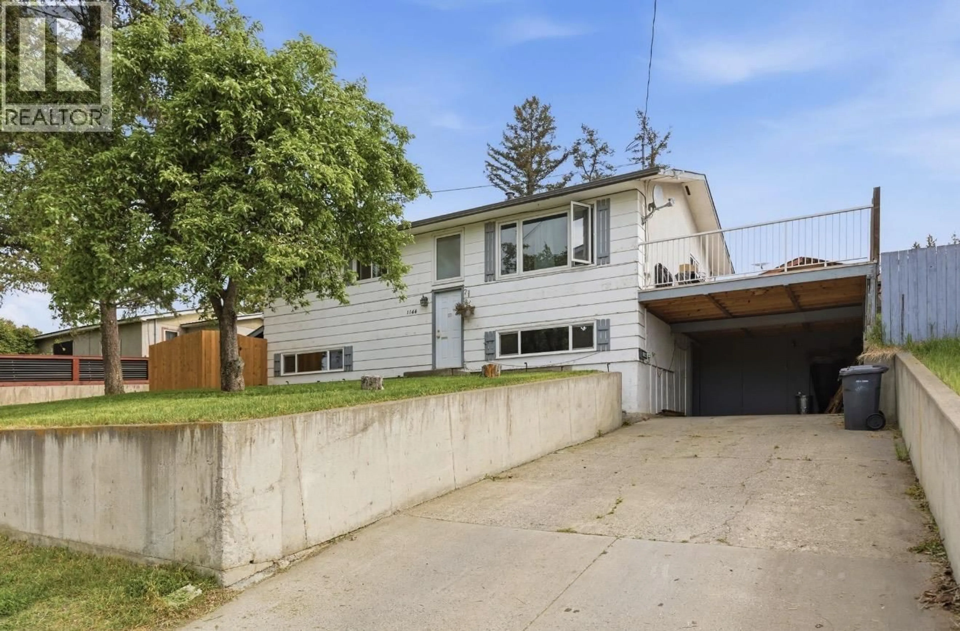 A pic from outside/outdoor area/front of a property/back of a property/a pic from drone, street for 1144 SECOND AVENUE, Williams Lake British Columbia V2G1X8