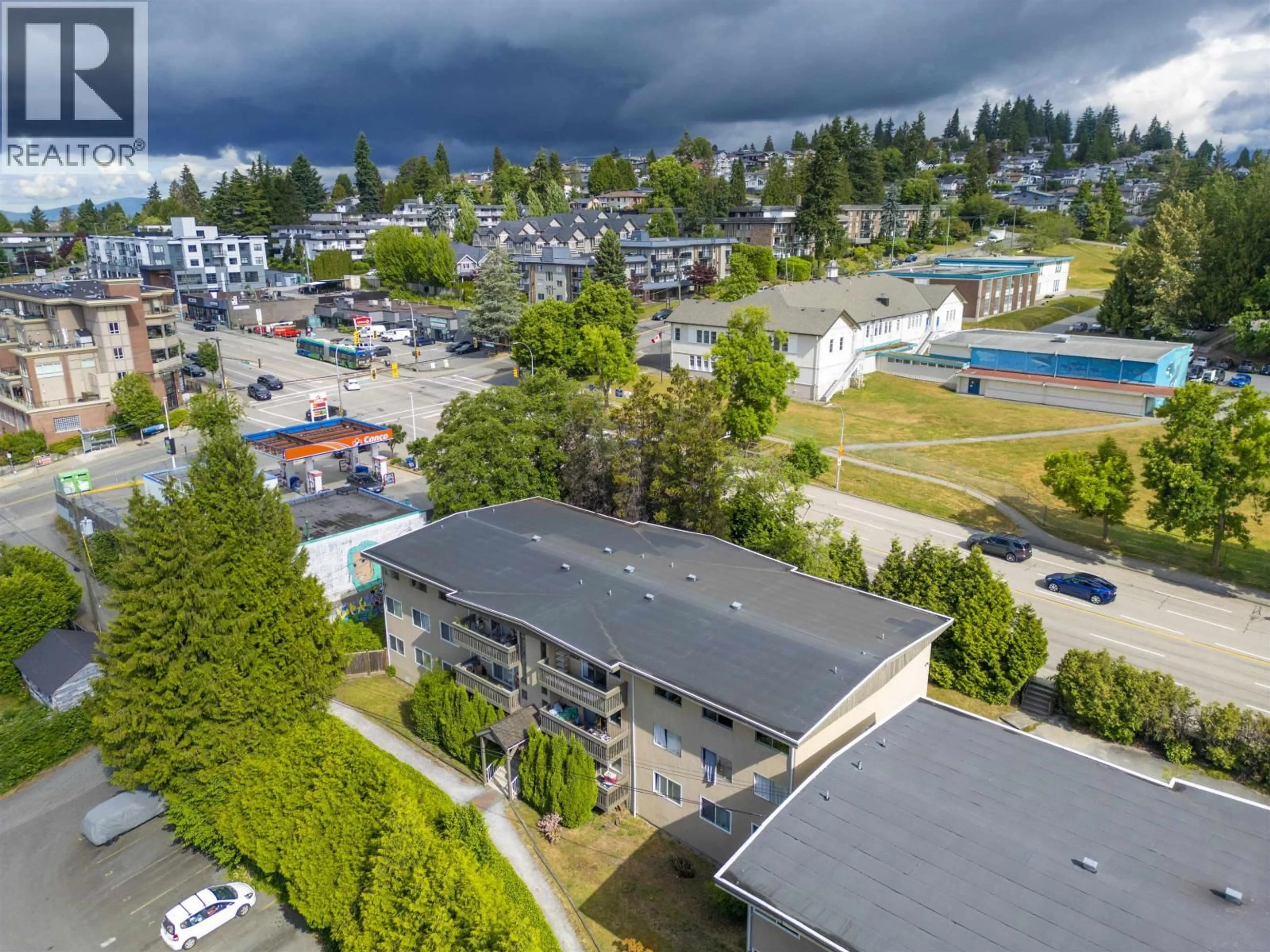 A pic from outside/outdoor area/front of a property/back of a property/a pic from drone, mountain view for 11 - 5740 HASTINGS STREET, Burnaby British Columbia V5B1R6