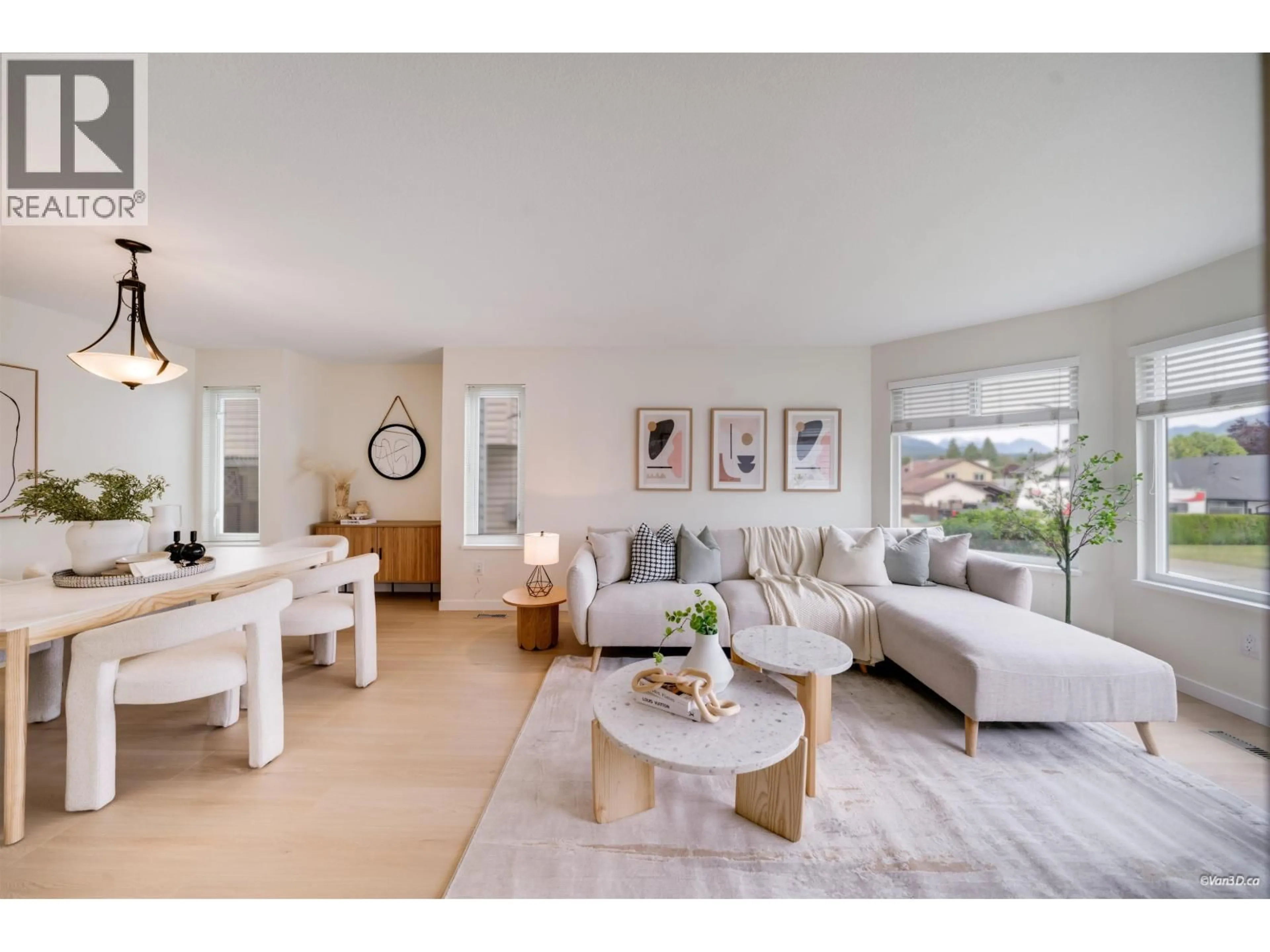 Living room with furniture, unknown for 12149 CHERRYWOOD DRIVE, Maple Ridge British Columbia V2X0B7
