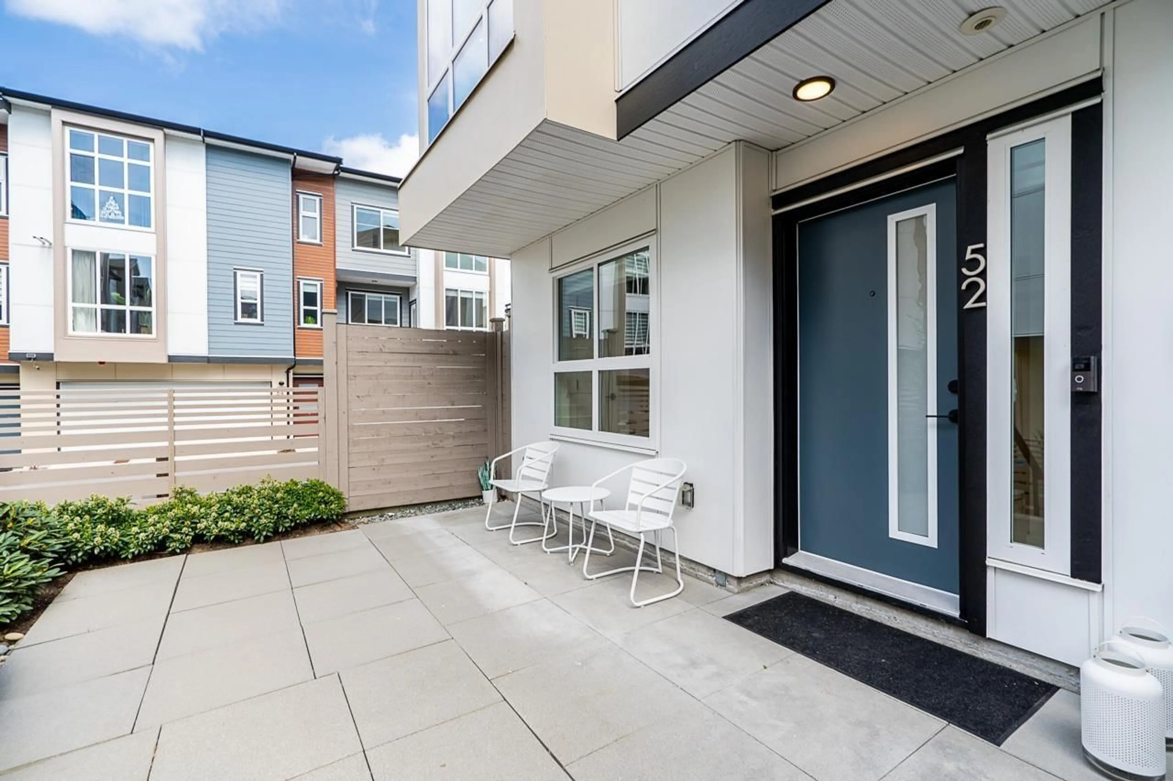 Patio, street for 52 - 7670 207 STREET, Langley British Columbia V2Y3N7