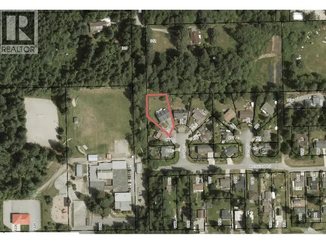 279 LARK ROAD, Gibsons 2