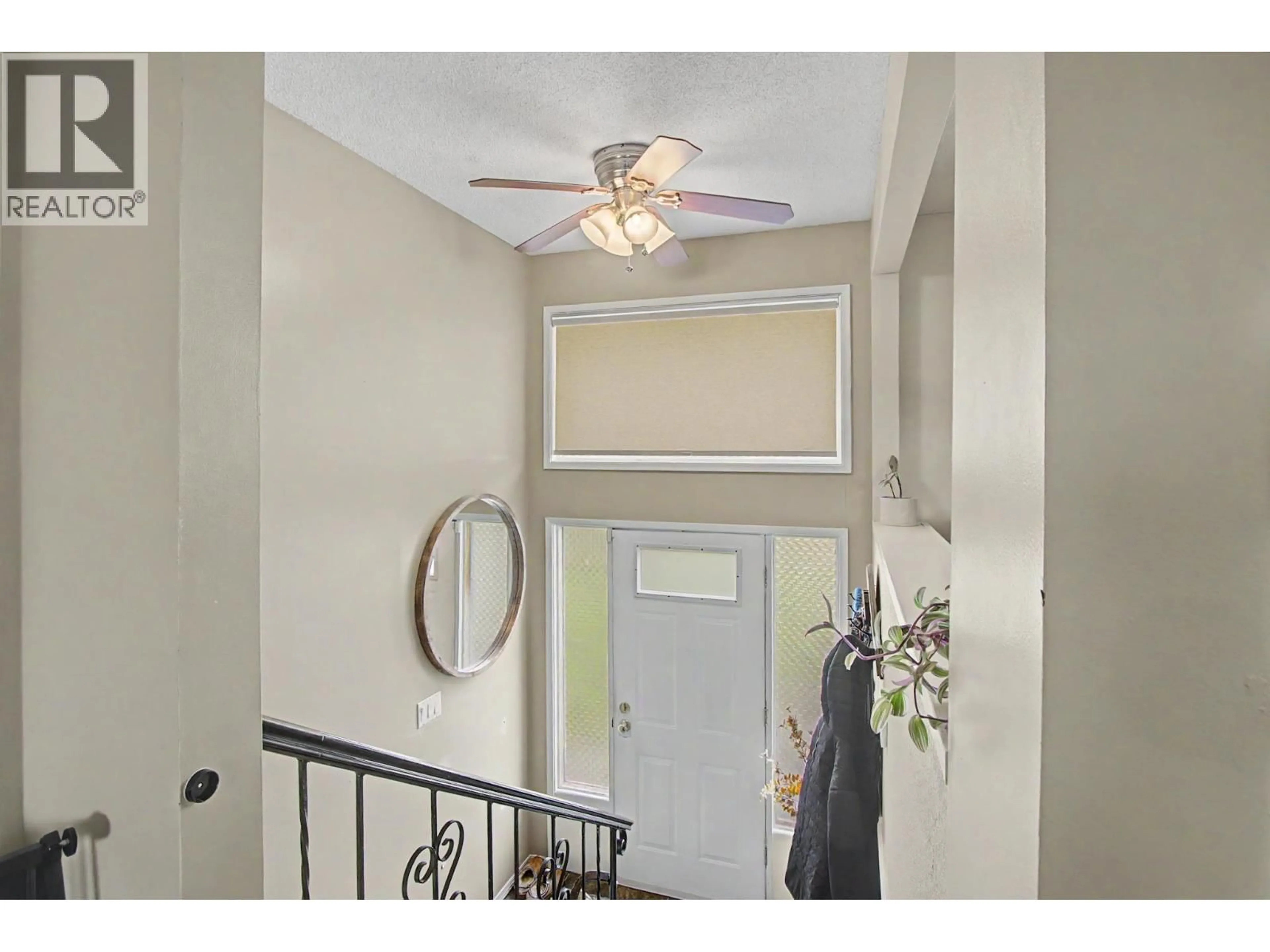 Indoor entryway for 680 UNION STREET, Prince George British Columbia V2M3S5