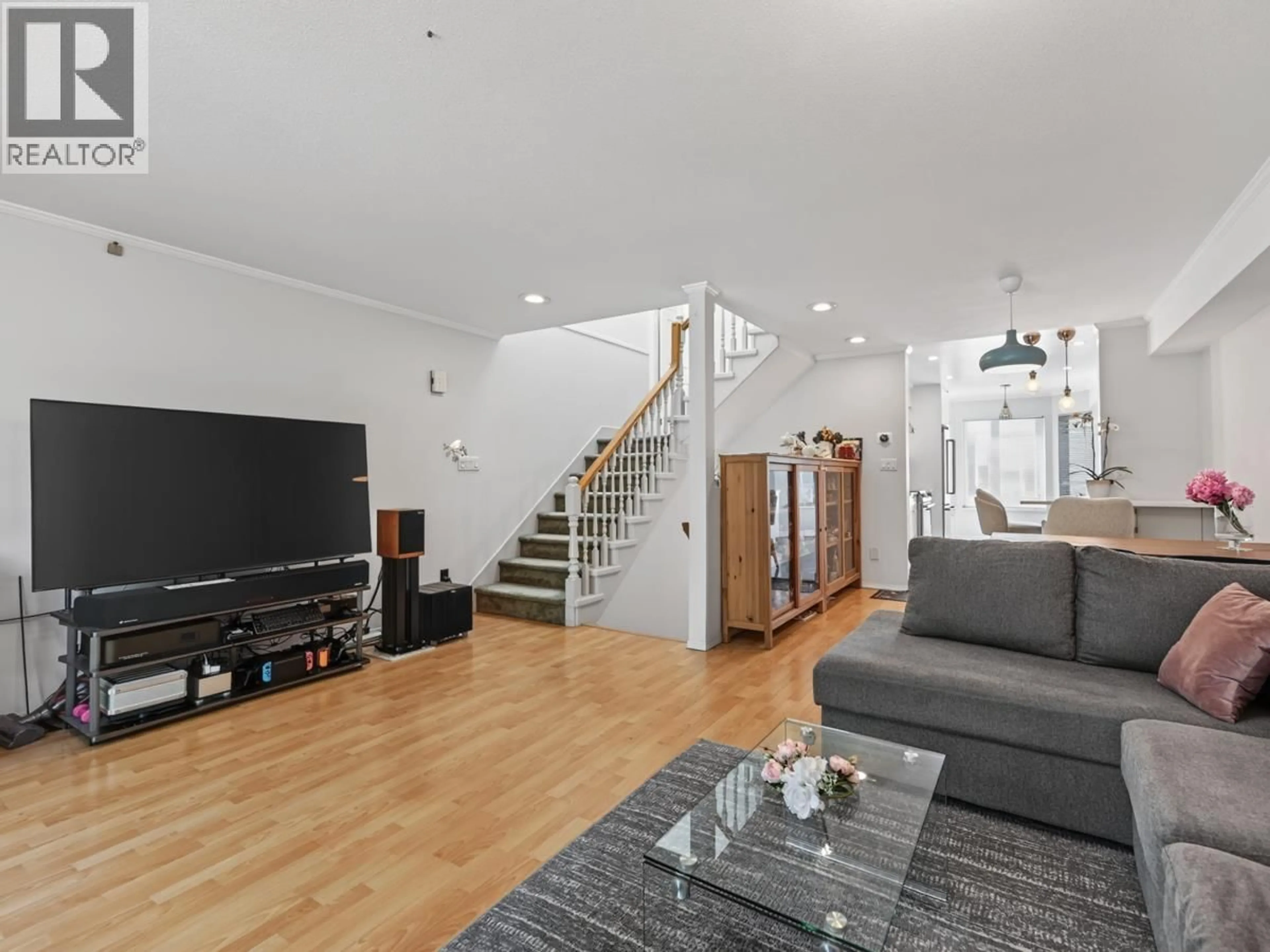 Living room with furniture, unknown for 37 - 8500 BENNETT ROAD, Richmond British Columbia V6Y1N7