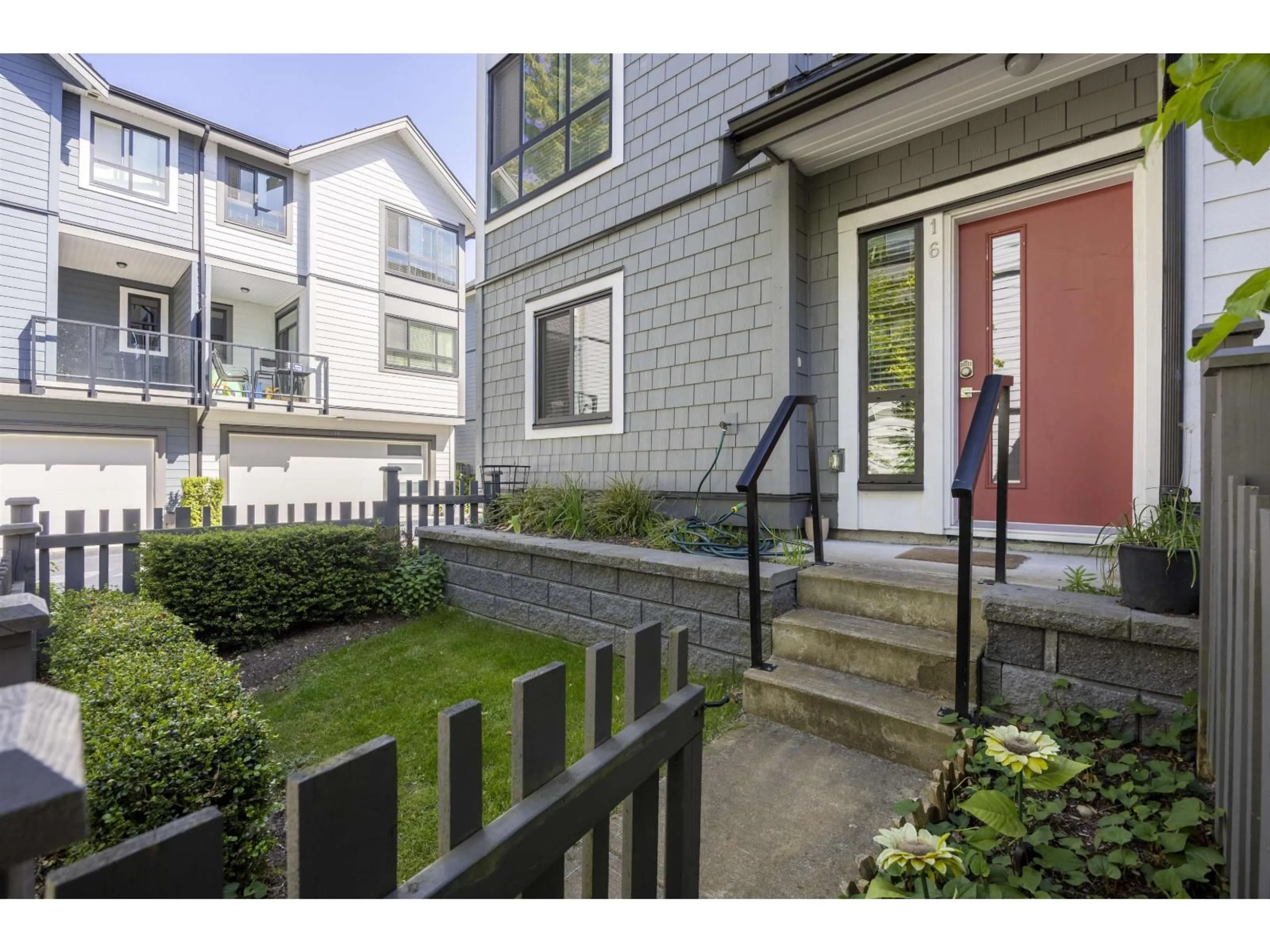 Unknown for 16 - 16760 25 AVENUE, Surrey British Columbia V3Z0W4