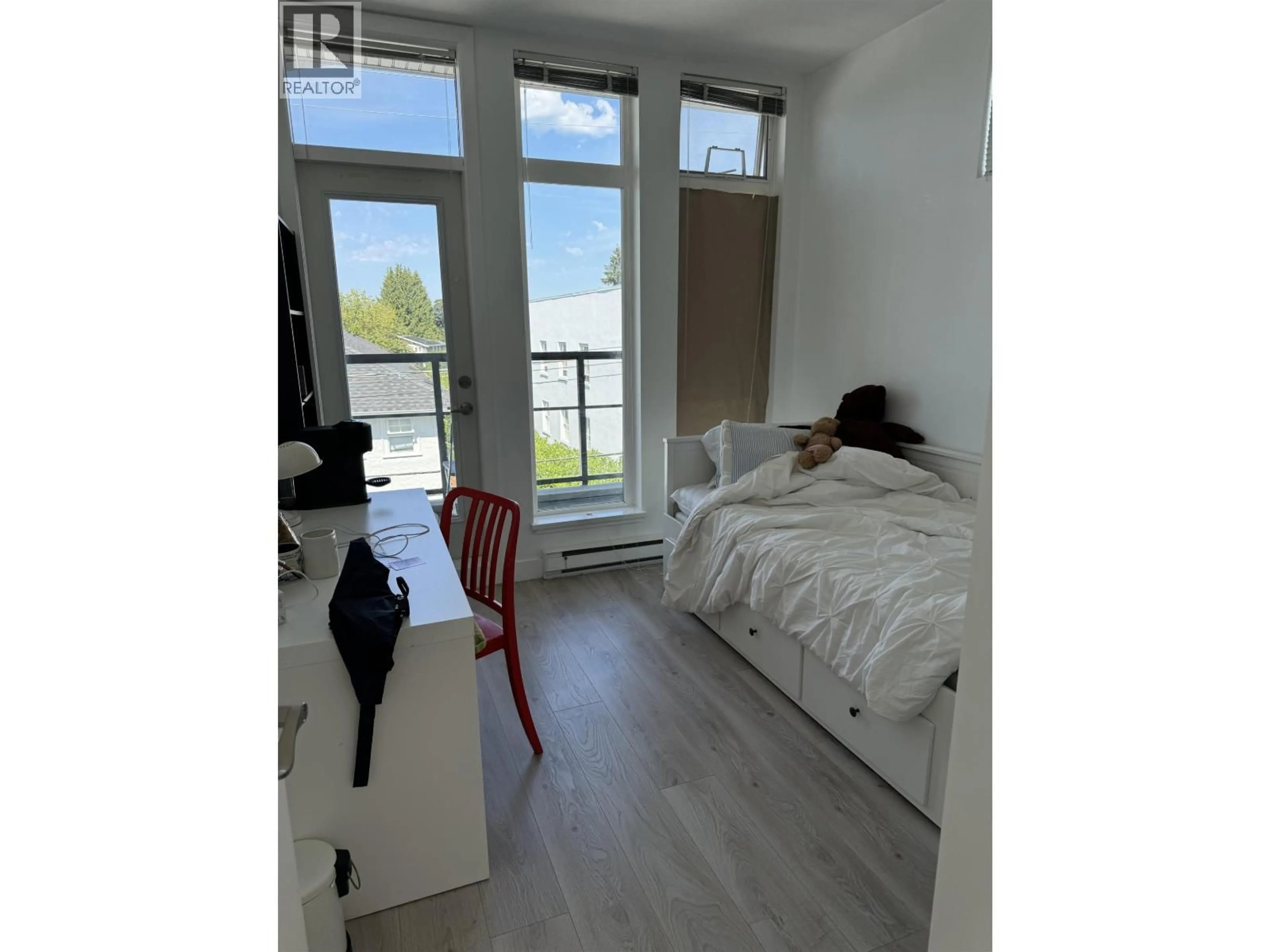 A pic of a room for 206 - 5649 KINGS ROAD, Vancouver British Columbia V6T1K9