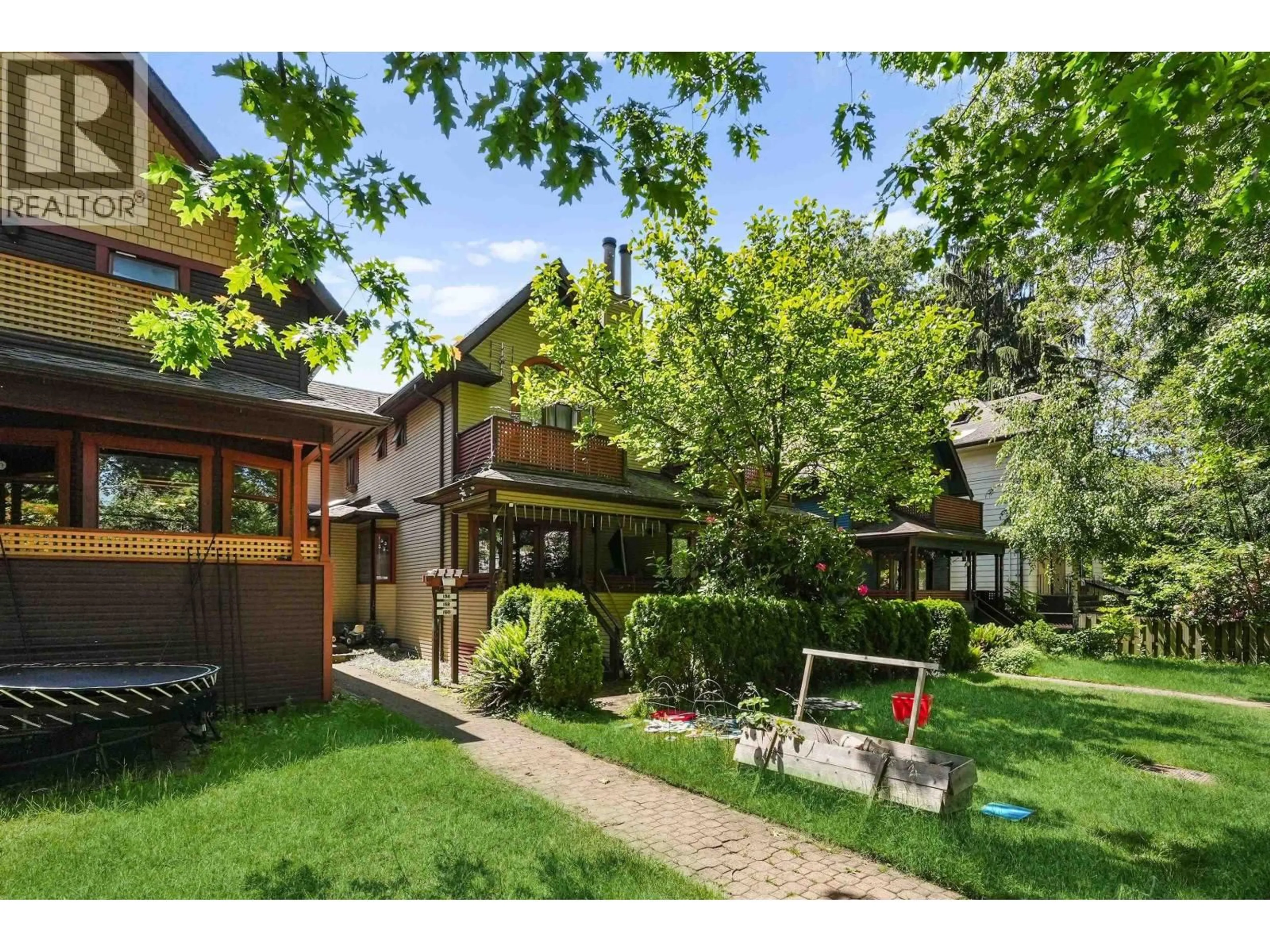 Unknown for 154-168 11TH AVENUE, Vancouver British Columbia V5Y1S7