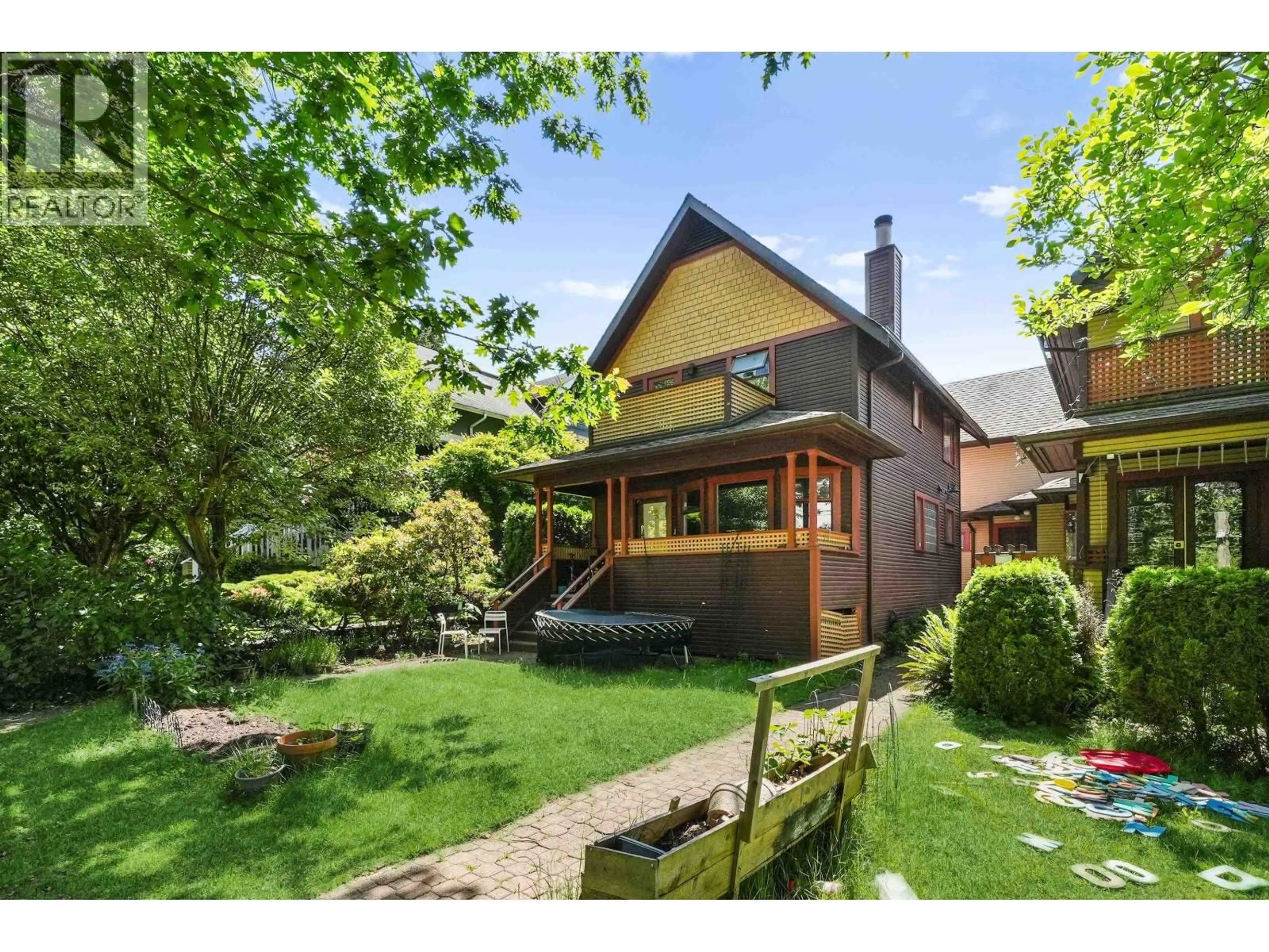 Home with brick exterior material, street for 154-168 11TH AVENUE, Vancouver British Columbia V5Y1S7