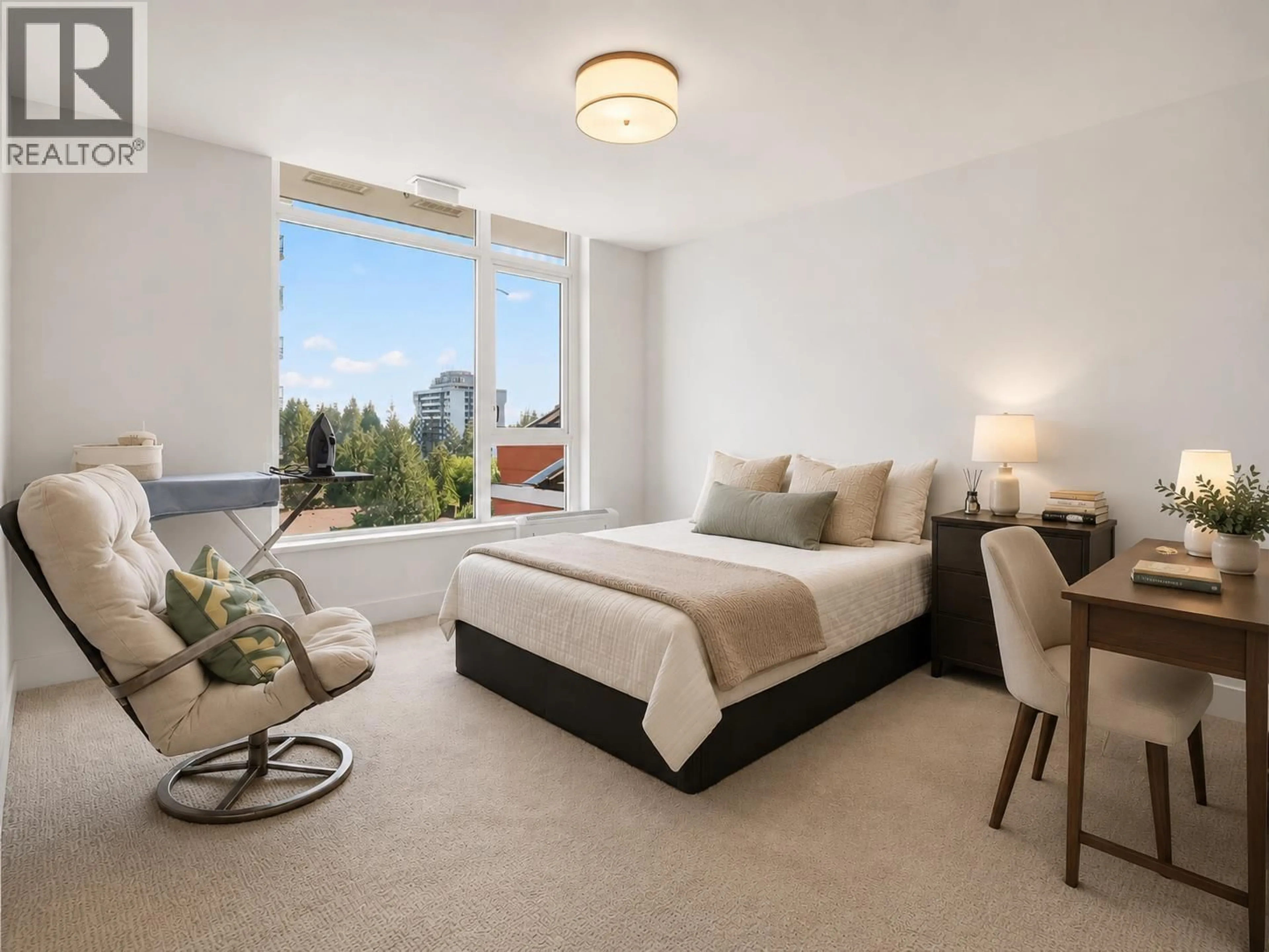 Bedroom with bed, unknown for 604 - 2780 VALLEY CENTRE AVENUE, North Vancouver British Columbia V7J0C4