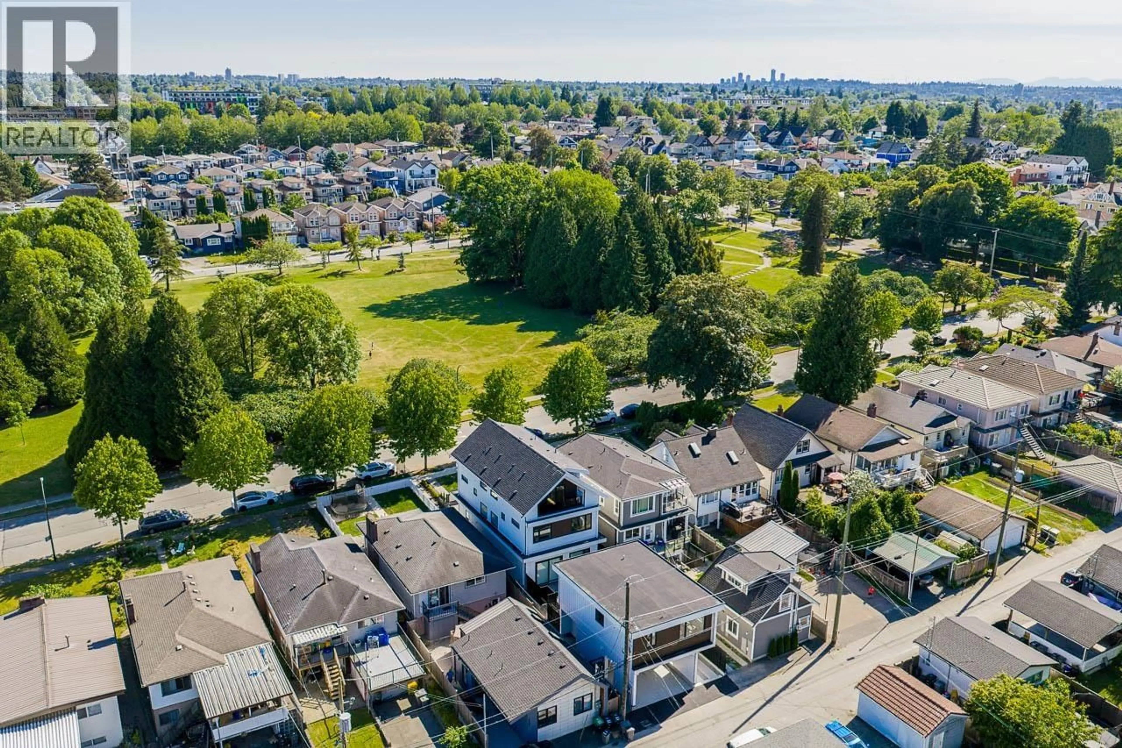 A pic from outside/outdoor area/front of a property/back of a property/a pic from drone, street for 2877 CAMBRIDGE STREET, Vancouver British Columbia V5J3Z1