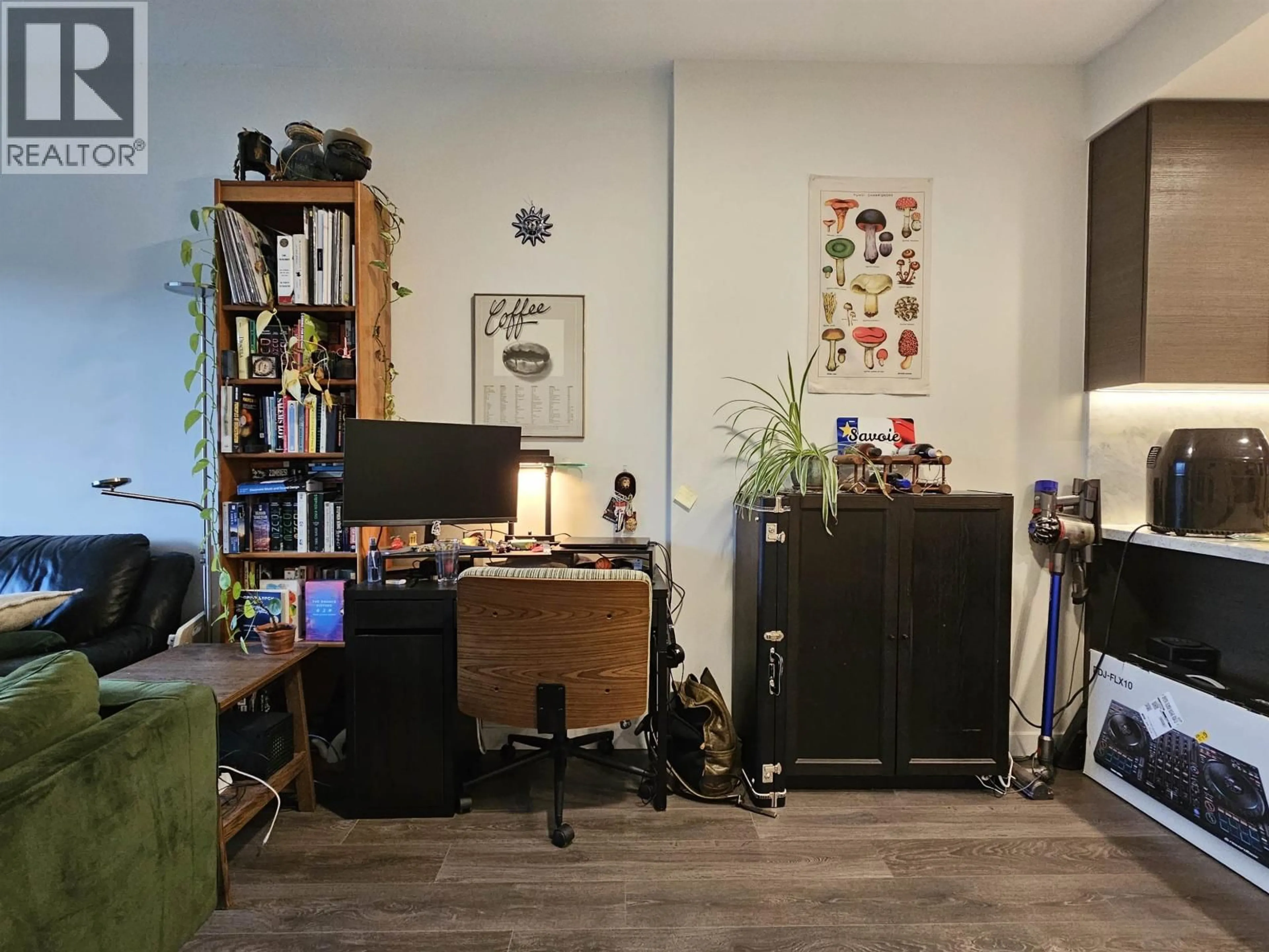 A pic of a room for 2205 - 308 MORRISSEY ROAD, Port Moody British Columbia V3H0M2