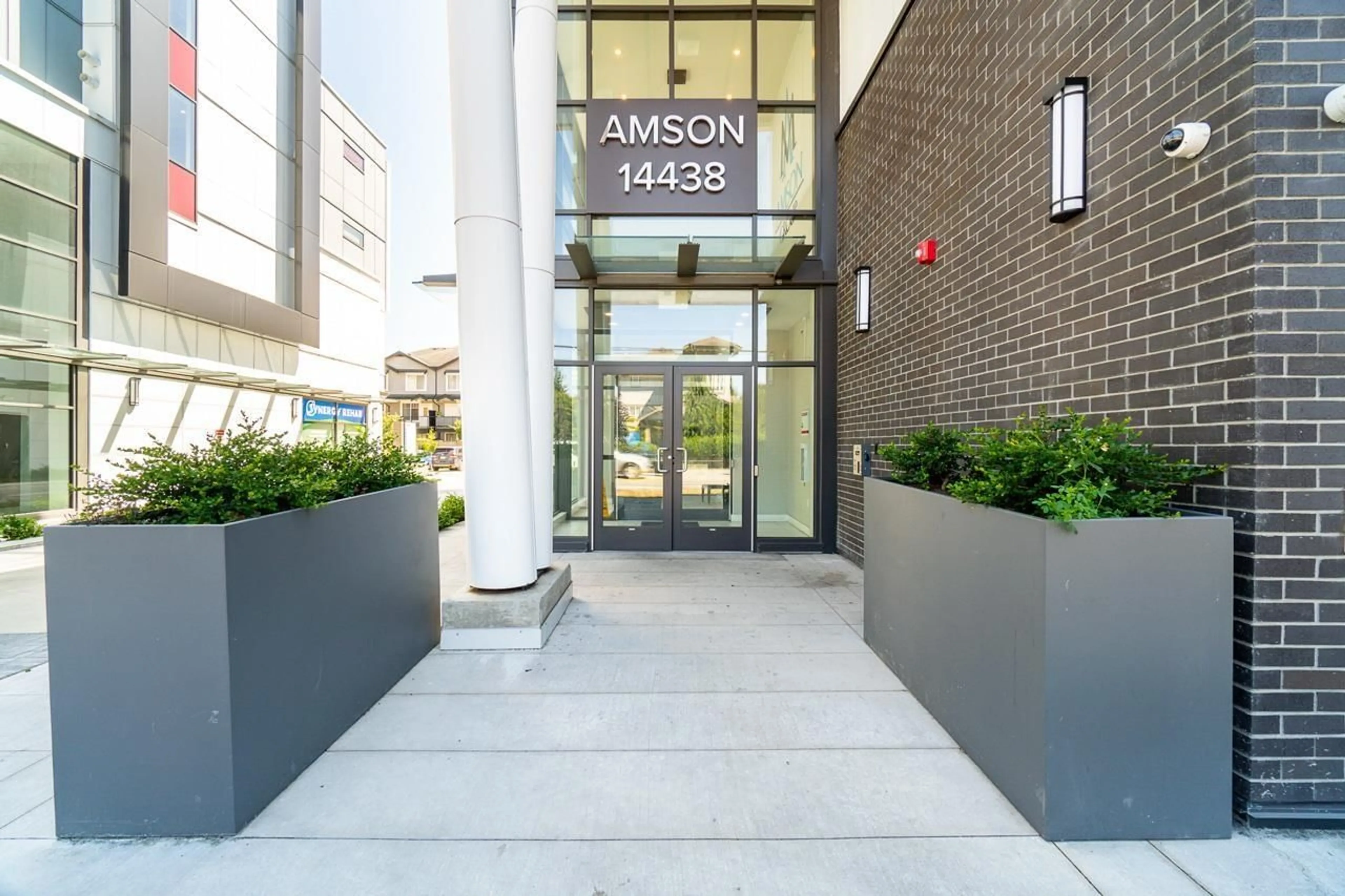 Indoor foyer for B203 - 14438 72 AVENUE, Surrey British Columbia V3S2E7