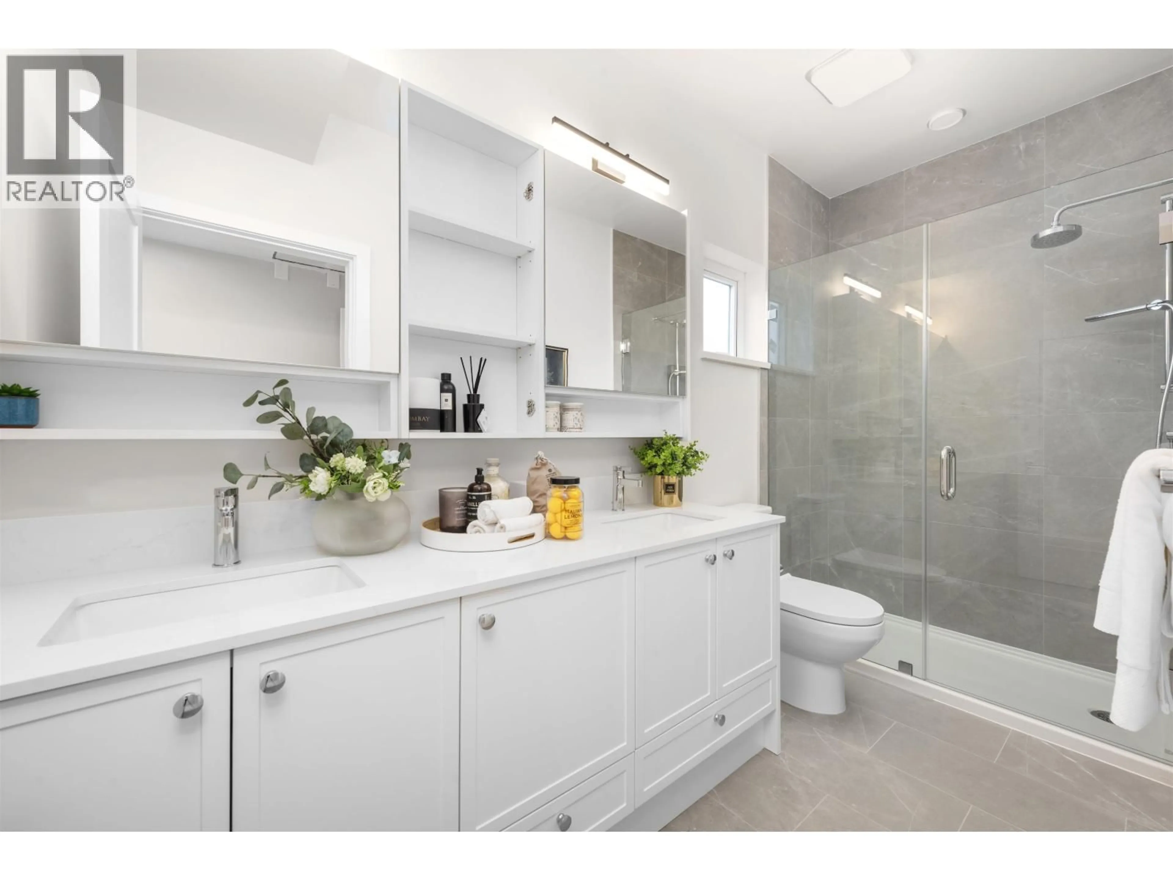 Contemporary bathroom, ceramic/tile floor for 4 - 728 LEA AVENUE, Coquitlam British Columbia V3J0S1