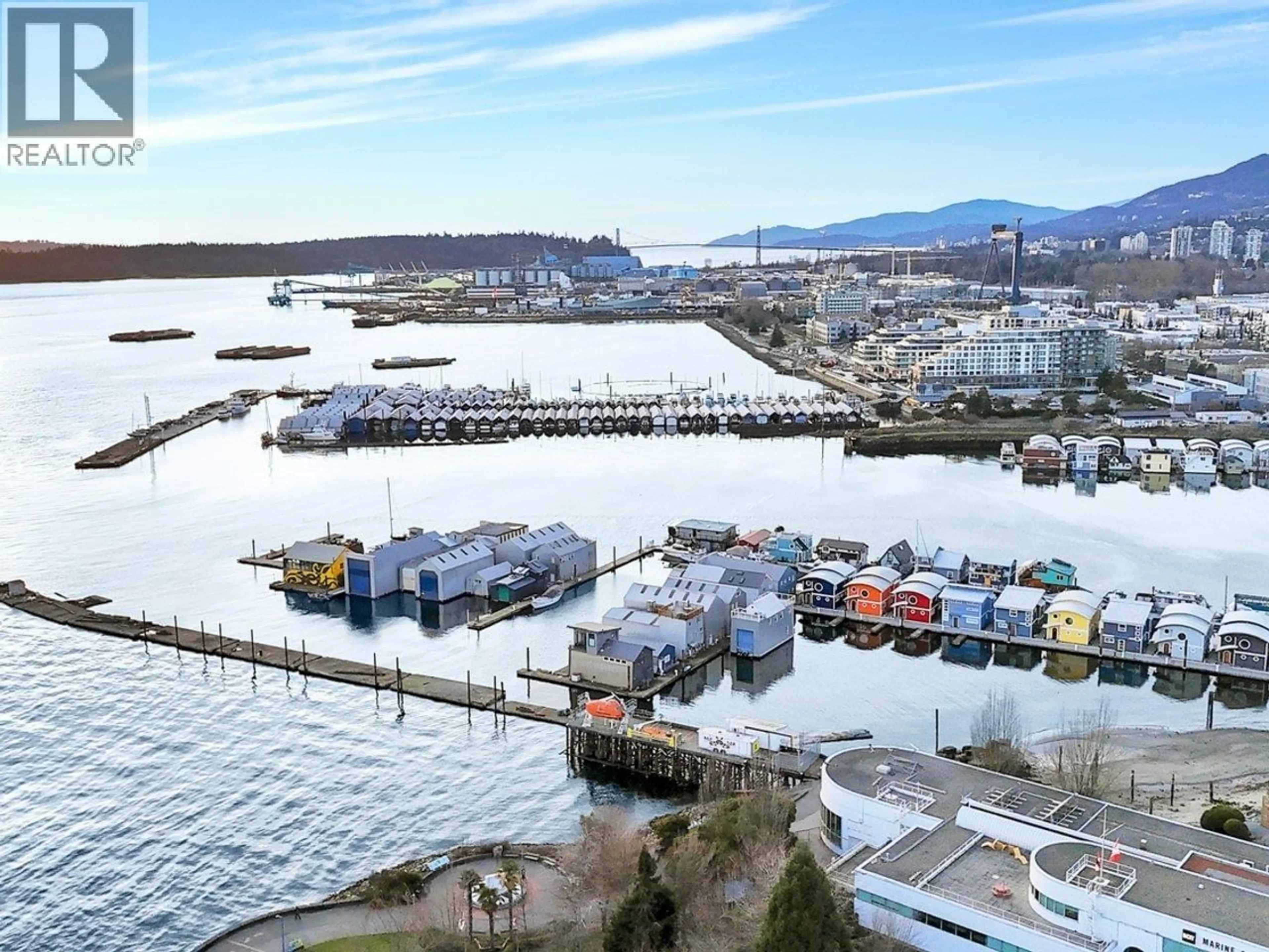 A pic from outside/outdoor area/front of a property/back of a property/a pic from drone, water/lake/river/ocean view for 1306 - 33 CHESTERFIELD PLACE, North Vancouver British Columbia V7M3K4
