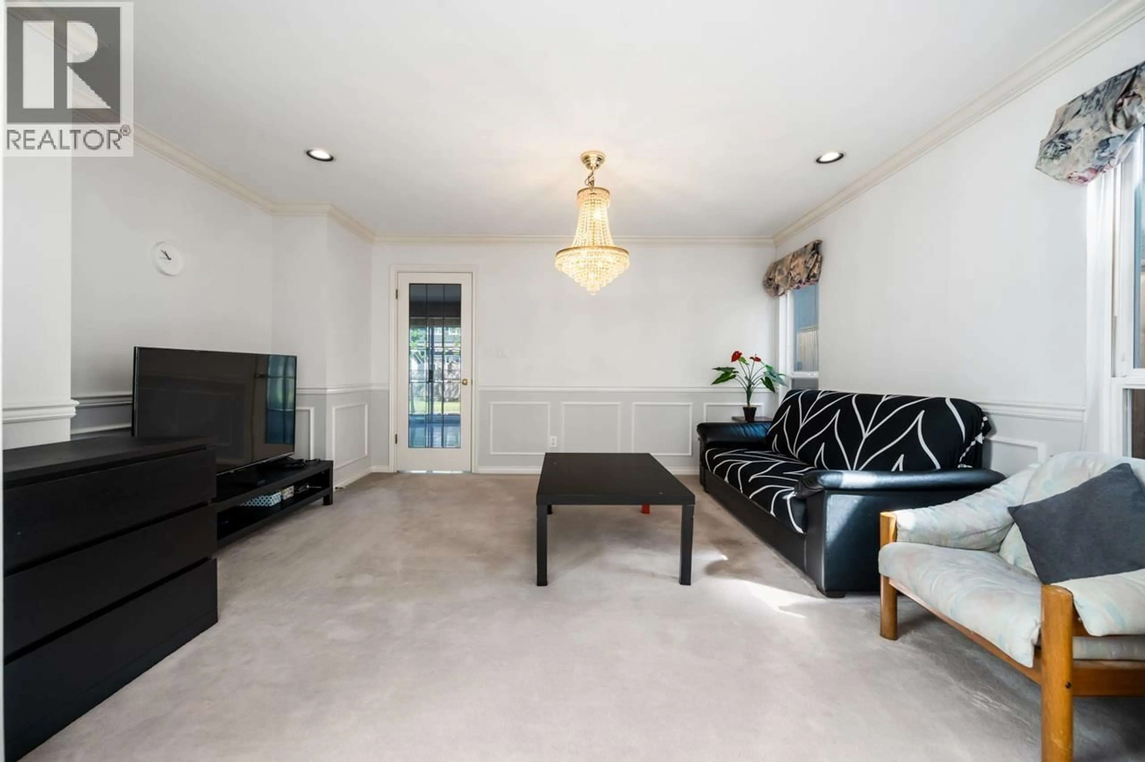 Living room with furniture, unknown for 12631 CAMERON DRIVE, Richmond British Columbia V6V2T6