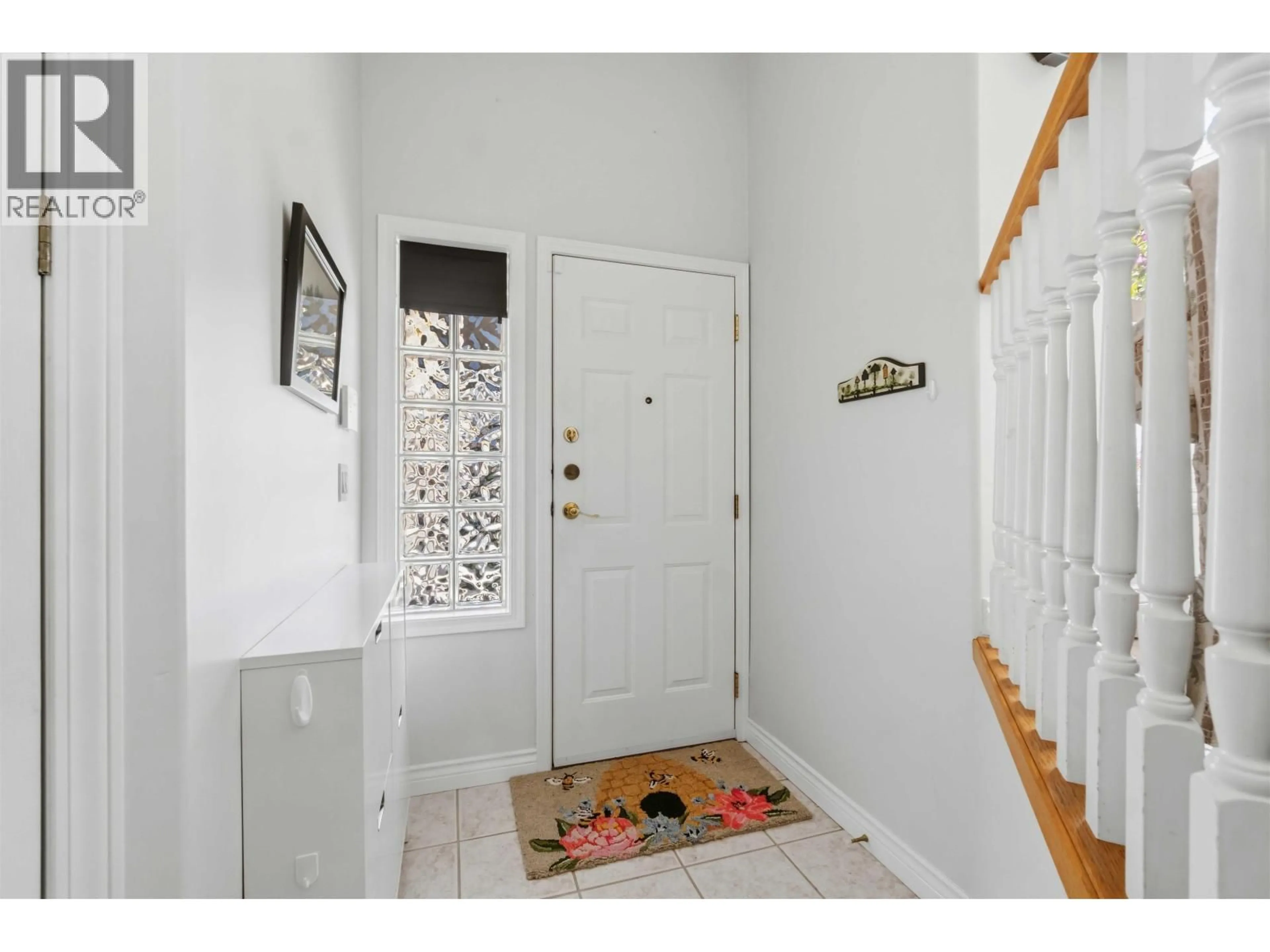 Indoor entryway for 7 - 2125 CLARKE STREET, Port Moody British Columbia V3H1Y5