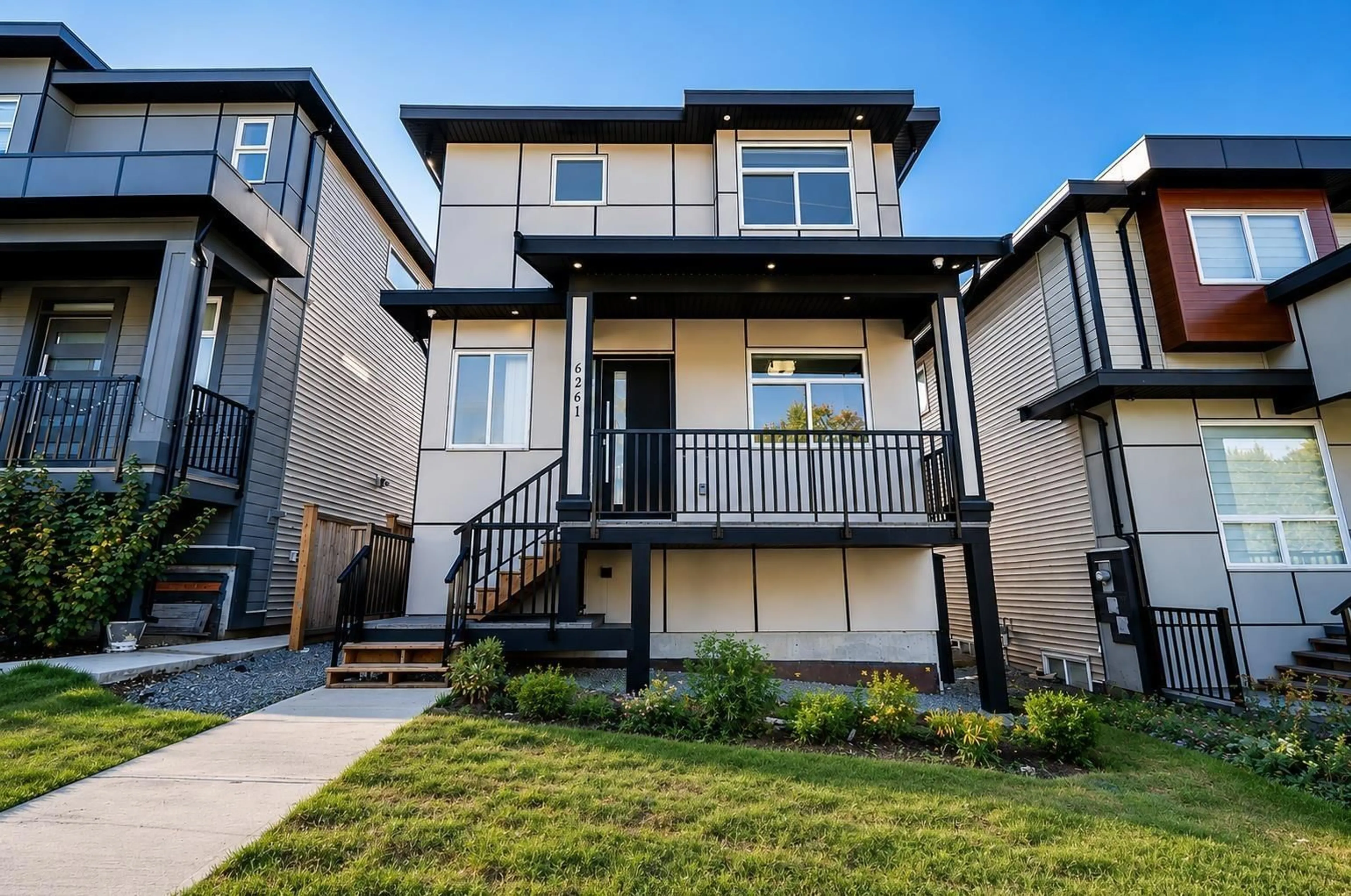 Home with vinyl exterior material, street for 6261 148 STREET, Surrey British Columbia V3S3T1
