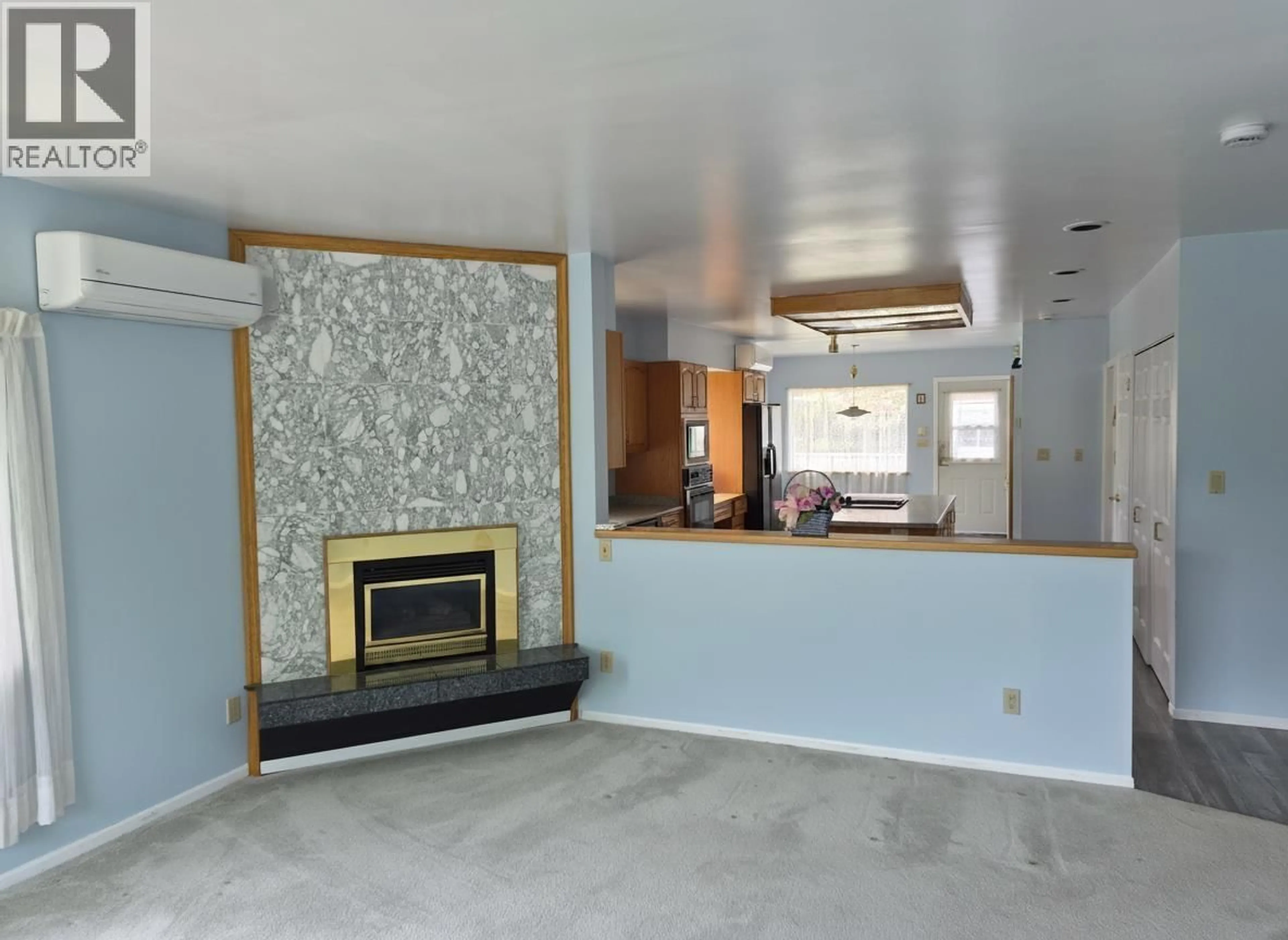 A pic of a room for 4298 MCGILL STREET, Burnaby British Columbia V5C1M9