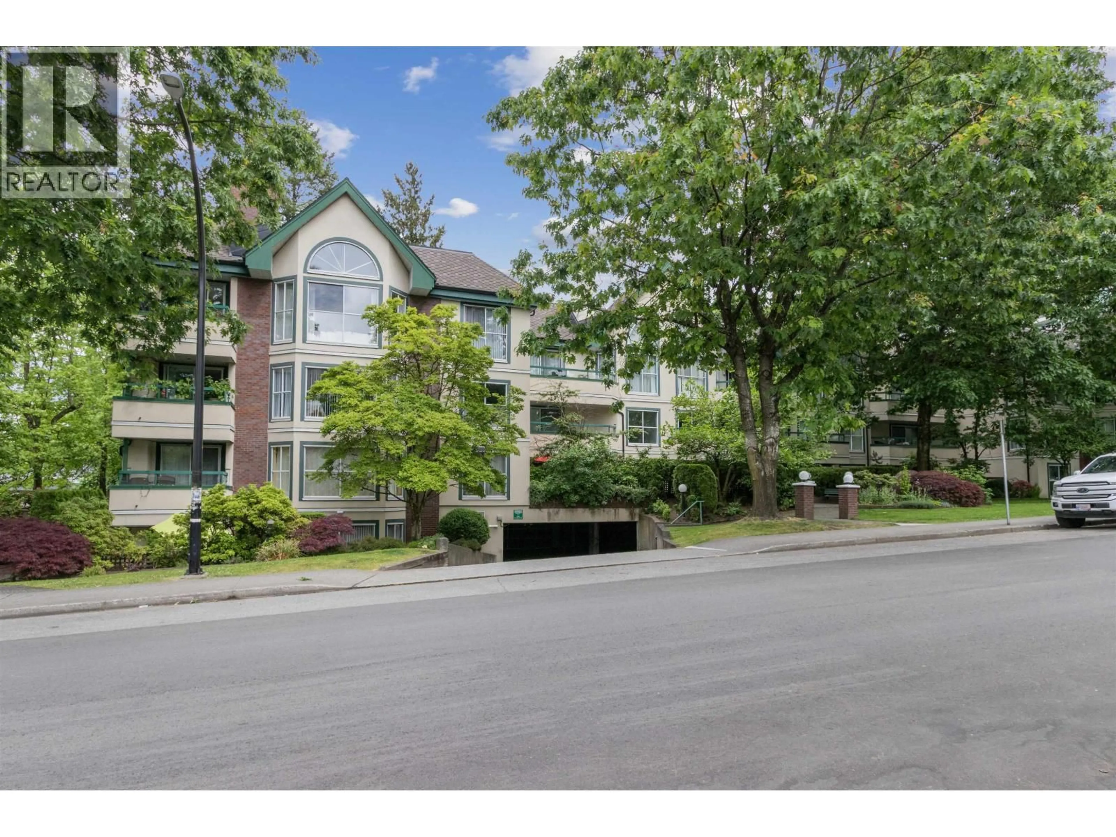 Unknown for 204 - 5656 HALLEY AVENUE, Burnaby British Columbia V5H2P8