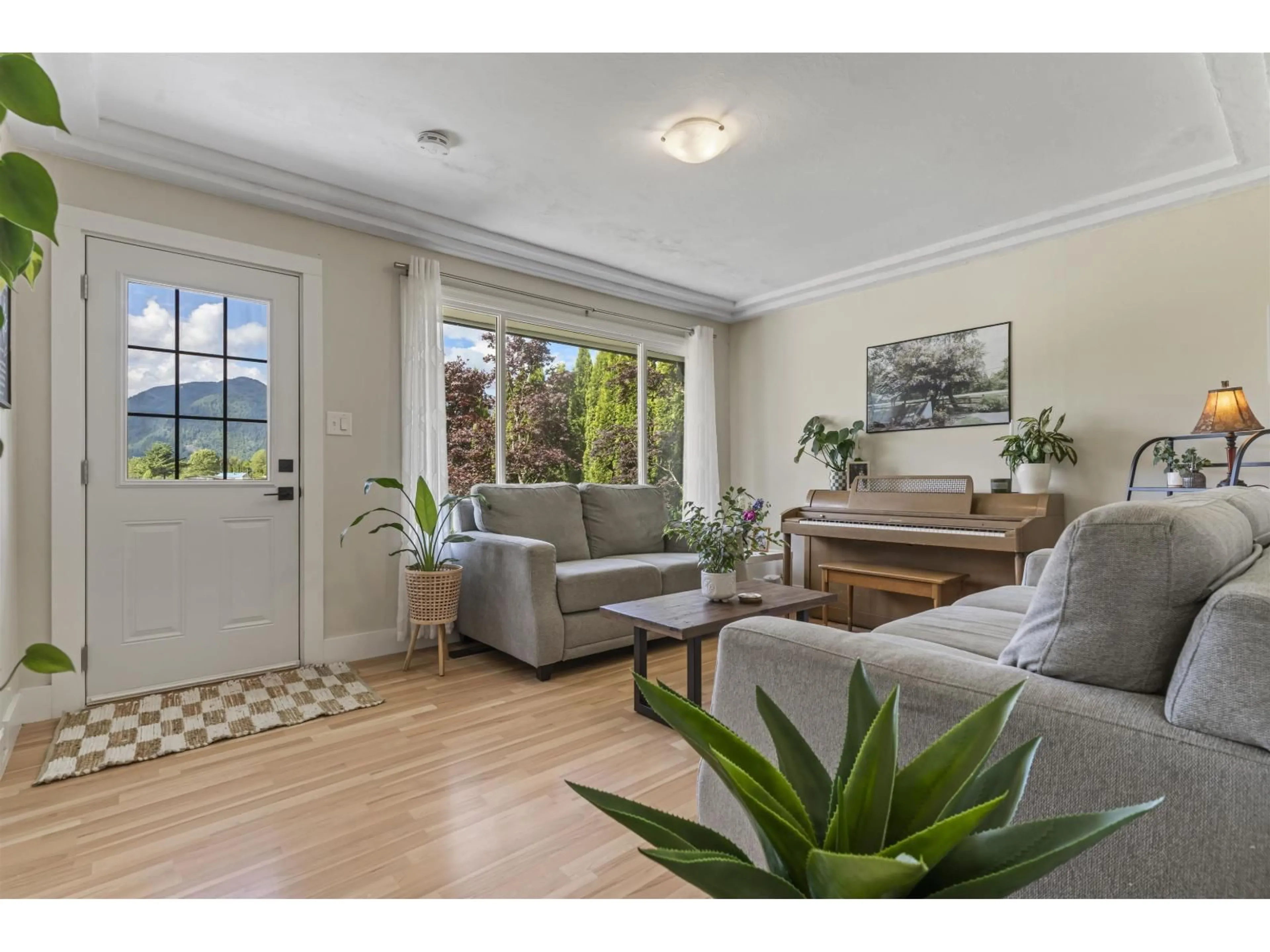 Living room with furniture, unknown for 58458 MCKAY ROAD, Laidlaw British Columbia V0X1L2