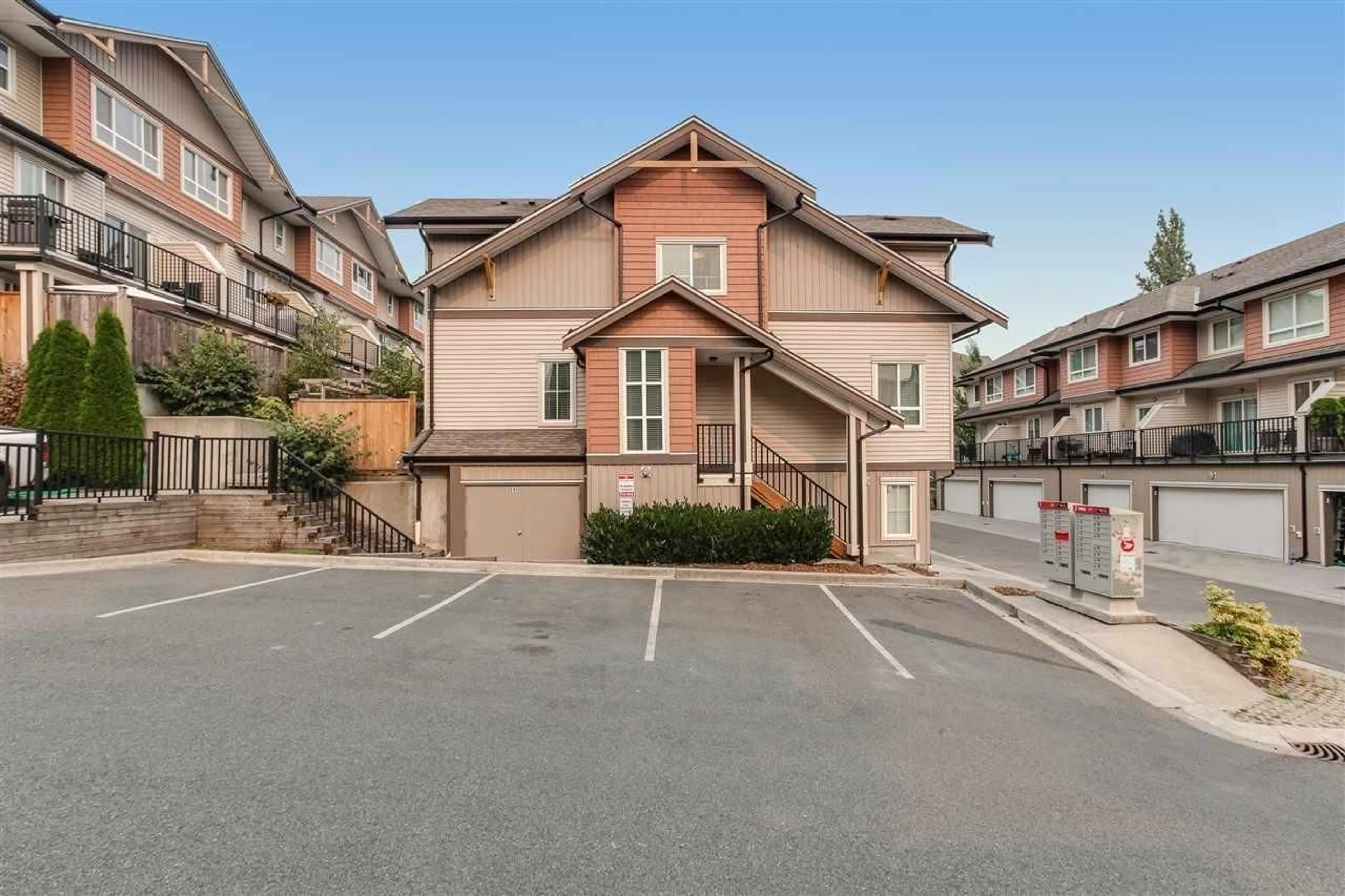 Unknown for 13 - 20187 68TH AVENUE, Langley British Columbia V2Y0L6
