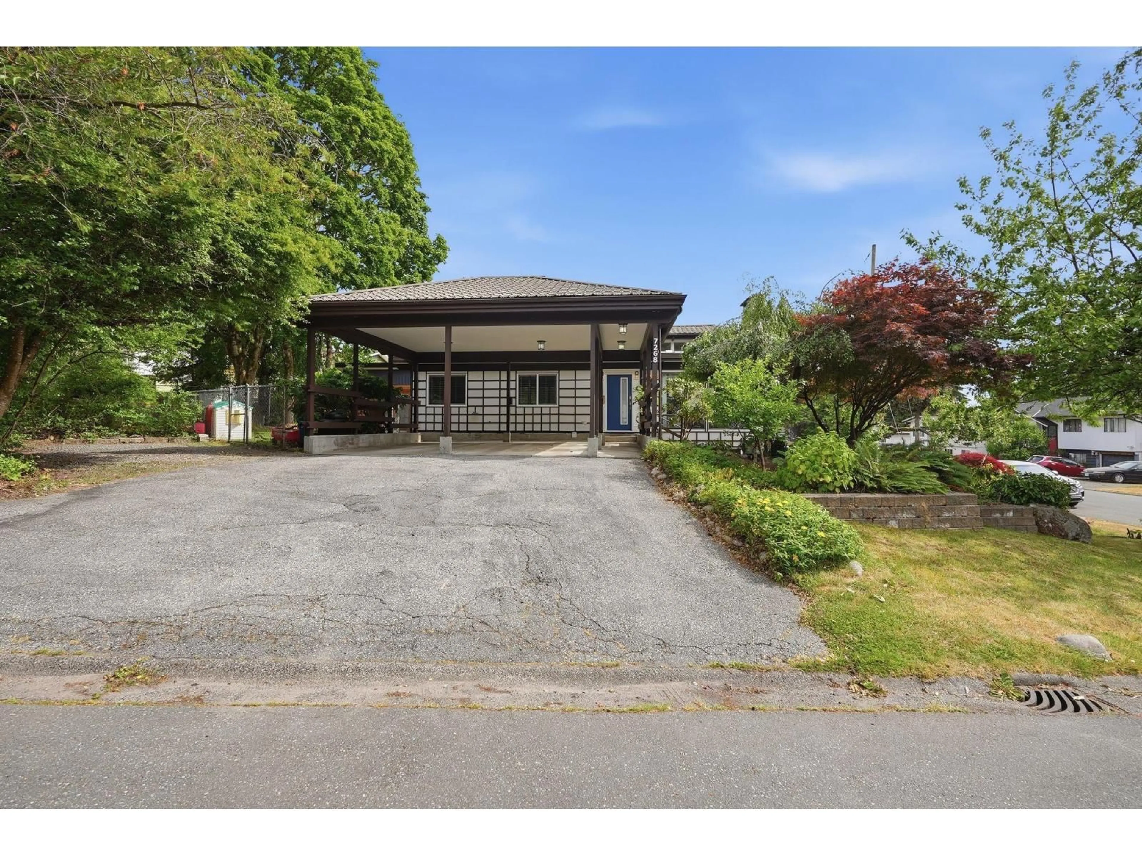A pic from outside/outdoor area/front of a property/back of a property/a pic from drone, street for 7268 YORK CRESCENT, Delta British Columbia V4C4L5