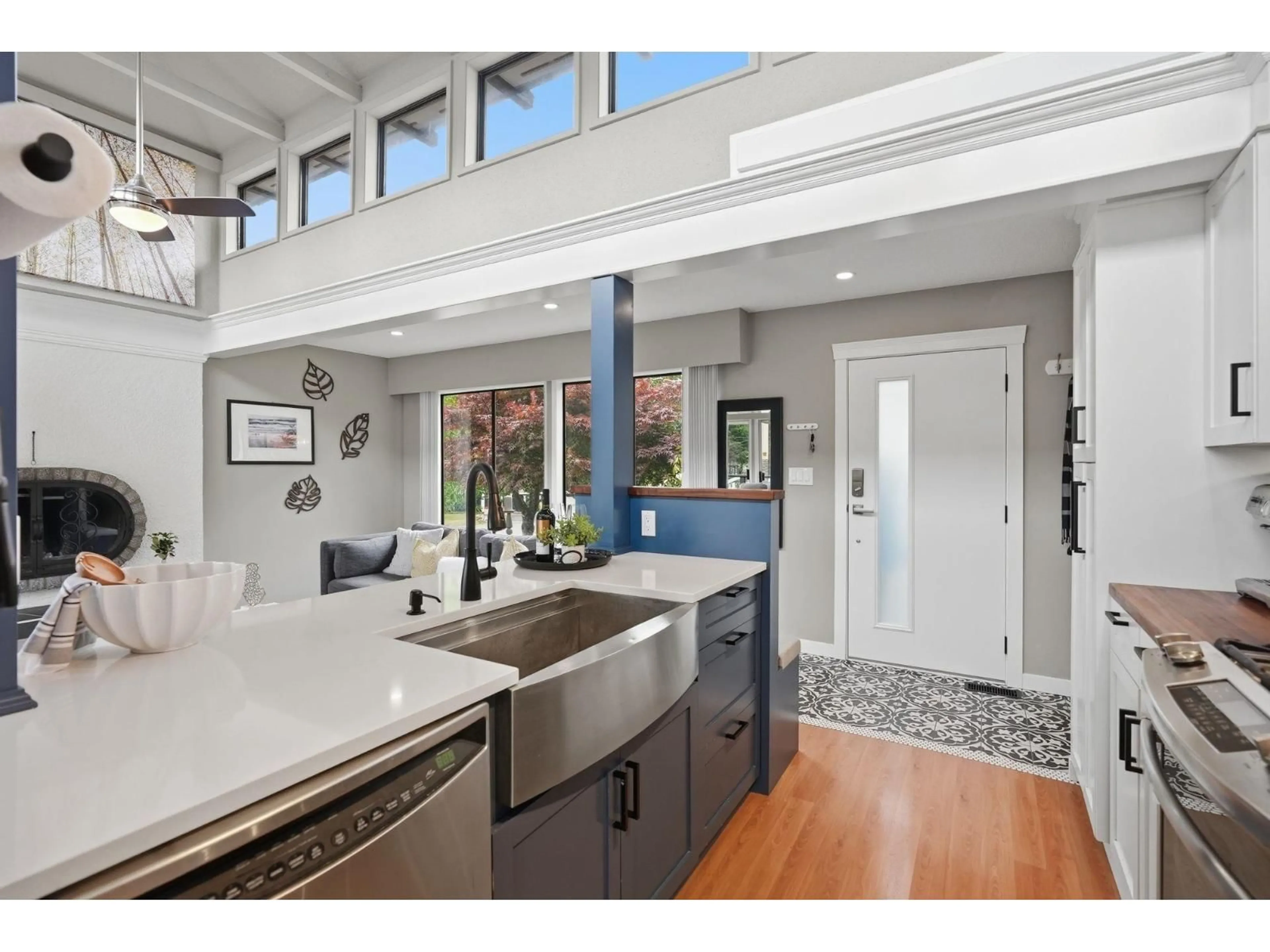 Open concept kitchen, ceramic/tile floor for 7268 YORK CRESCENT, Delta British Columbia V4C4L5