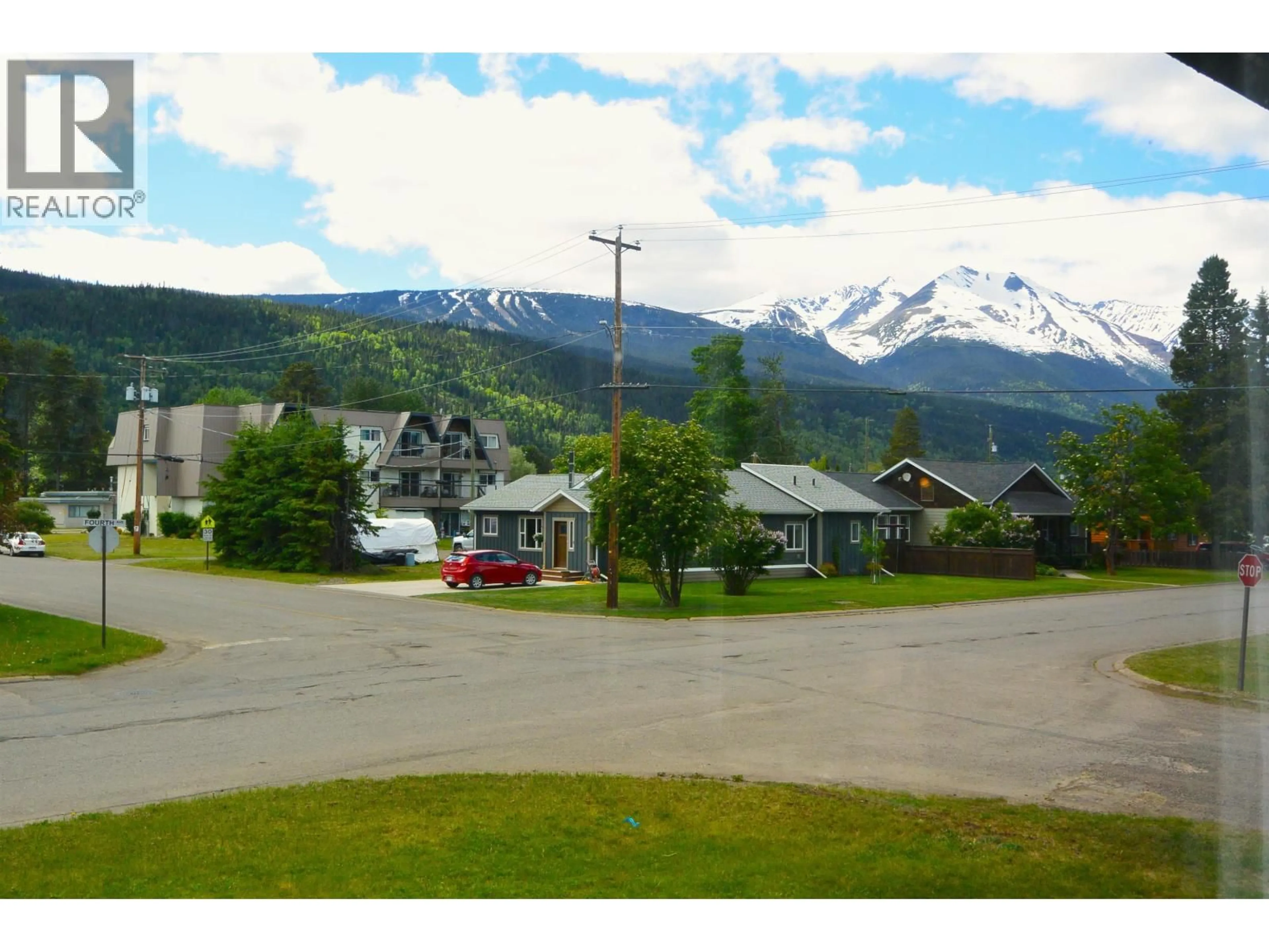 Blurry image for 3592 FOURTH AVENUE, Smithers British Columbia V0J2N0