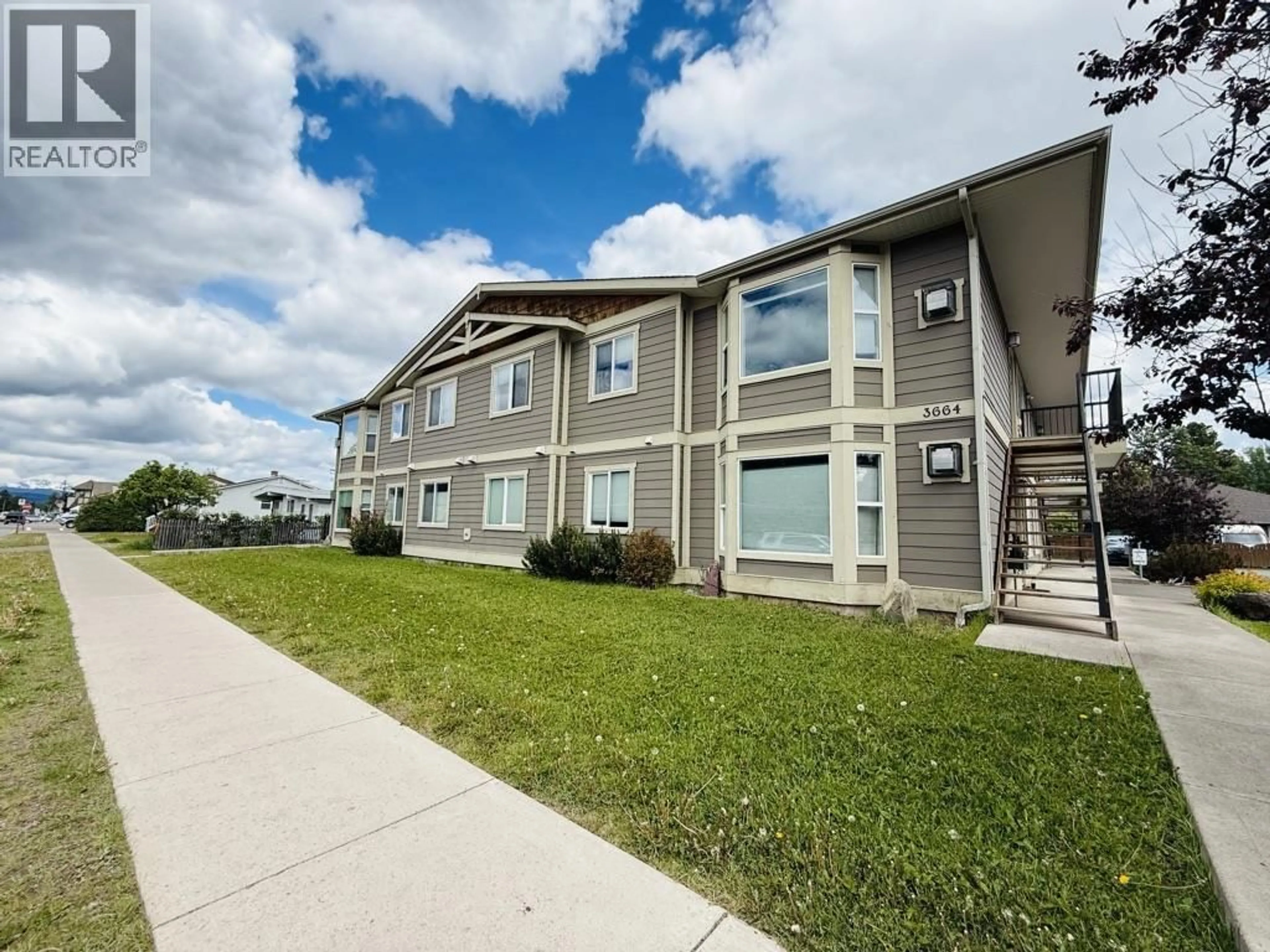 Unknown for 2 - 3664 THIRD AVENUE, Smithers British Columbia V0J2N0