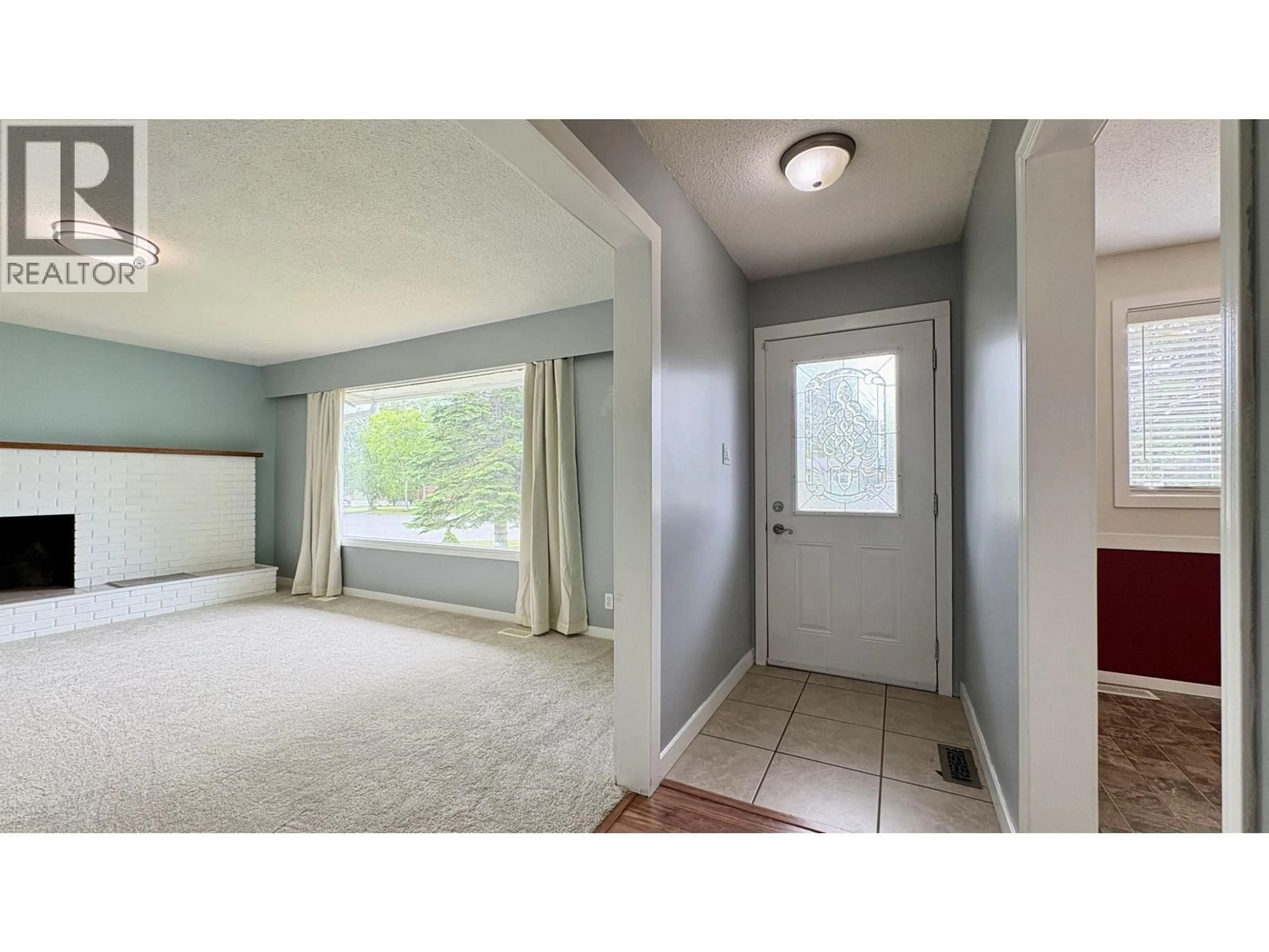 Unknown for 322 PIONEER AVENUE, Prince George British Columbia V2M4M2