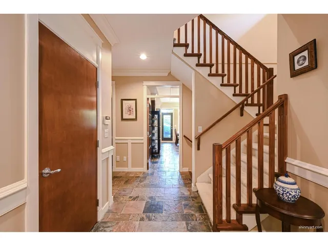 2492 148 STREET, Surrey 5