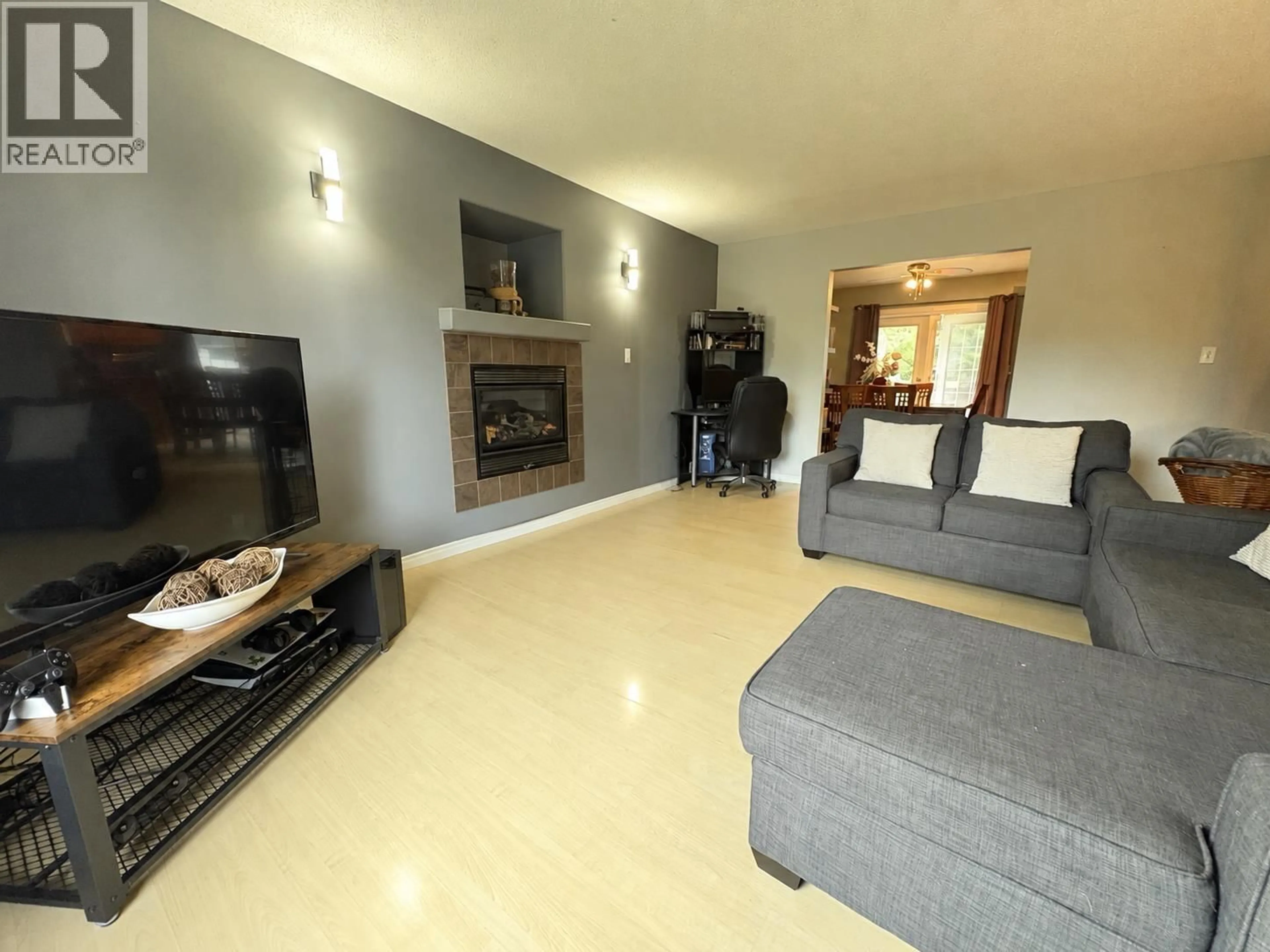 Living room with furniture, unknown for 6289 KELLY ROAD, Prince George British Columbia V2K2G5