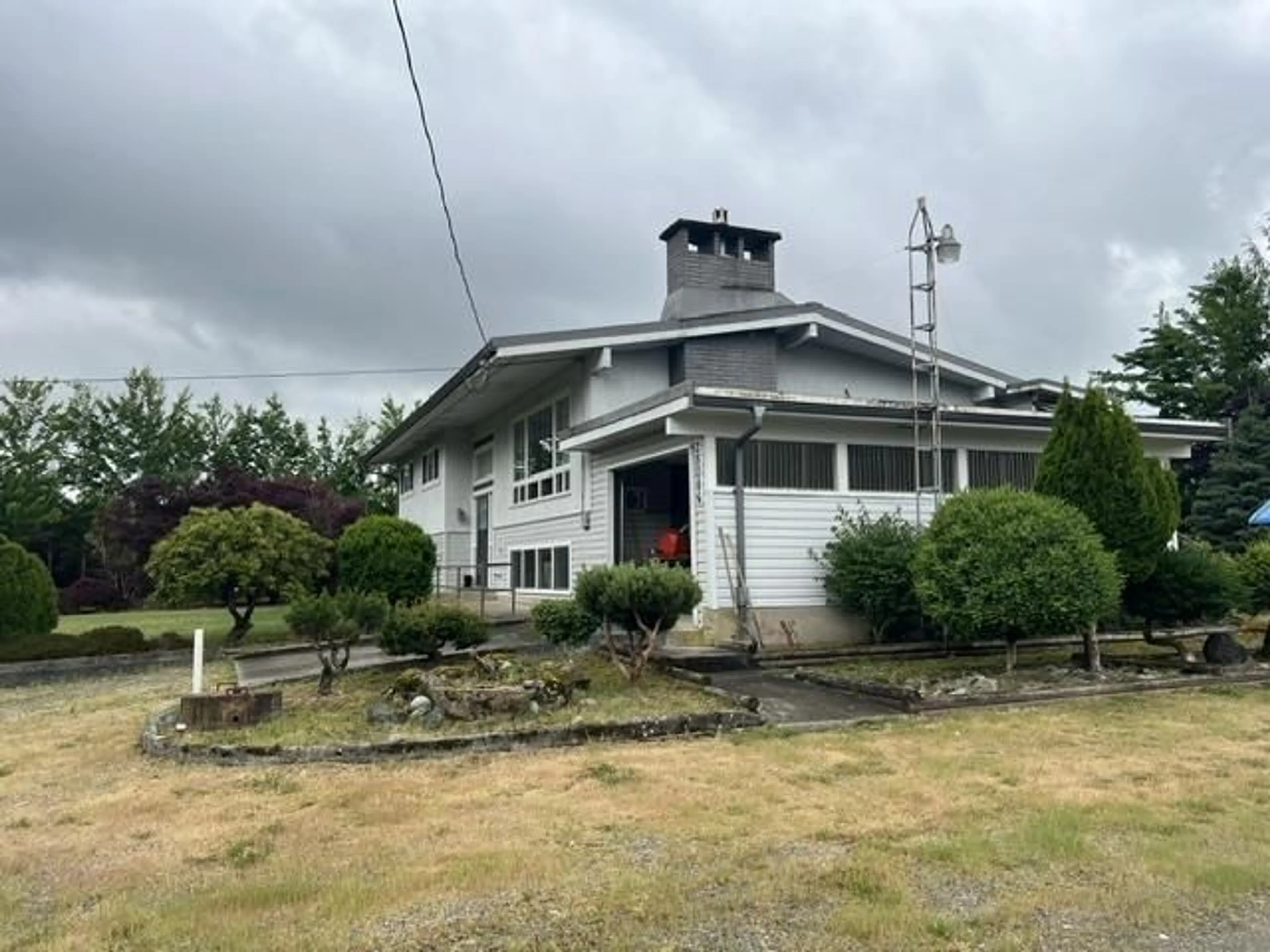 A pic from outside/outdoor area/front of a property/back of a property/a pic from drone, building for 28086 58 AVENUE, Abbotsford British Columbia V4X2P2