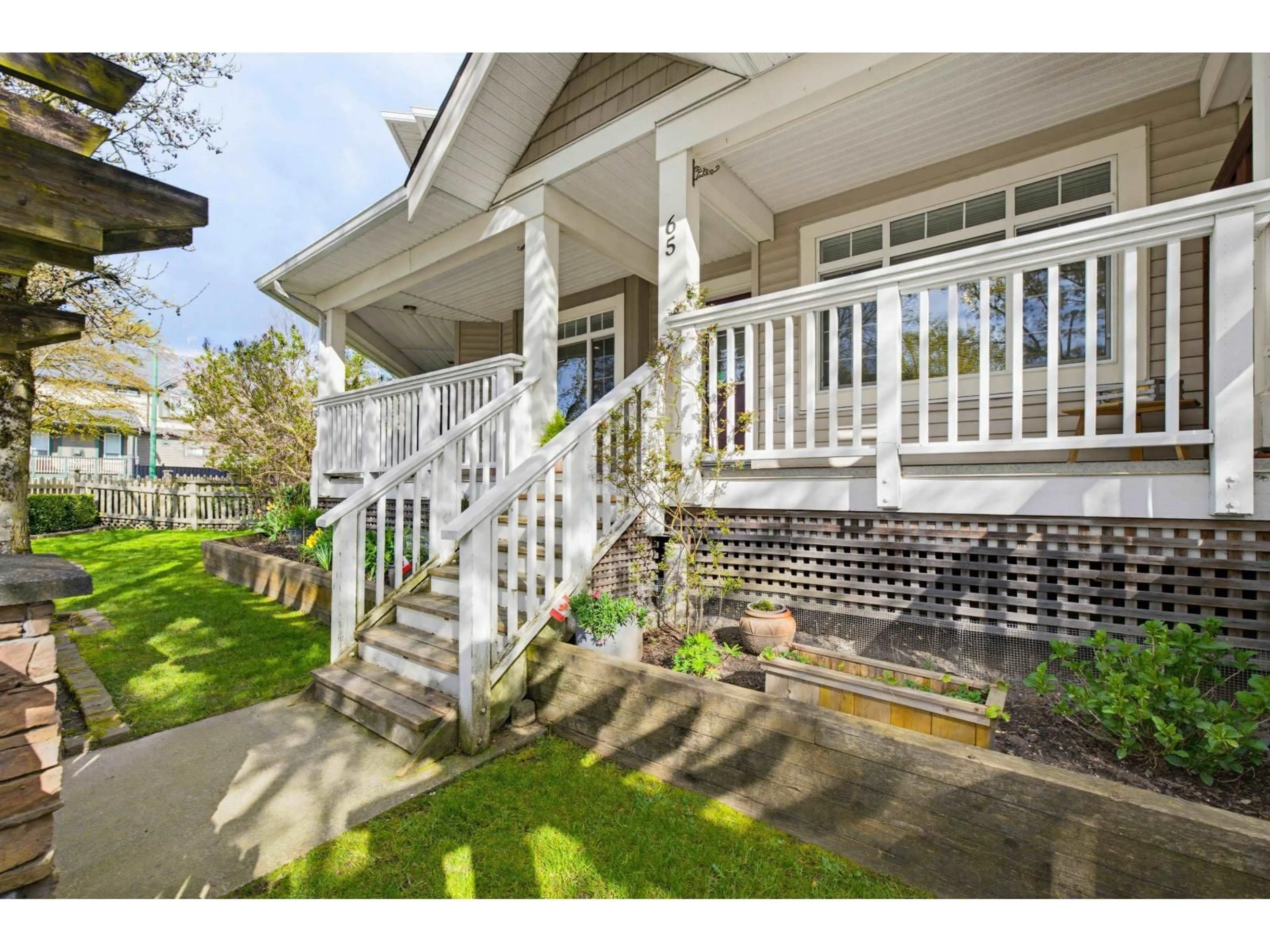 Unknown for 65 - 6852 193 STREET, Surrey British Columbia V4N0C8