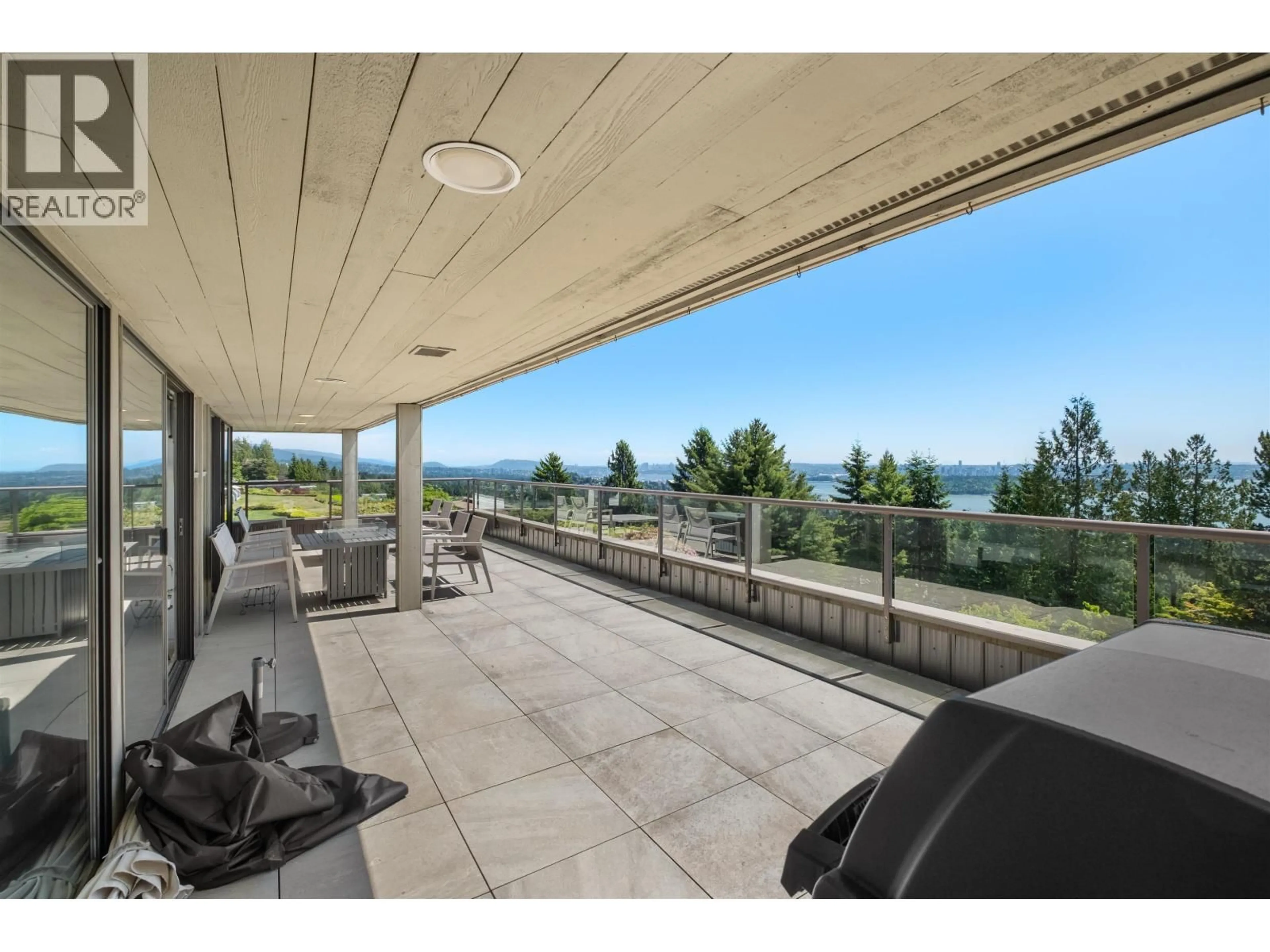 Patio, mountain view for 35 - 2236 FOLKESTONE WAY, West Vancouver British Columbia V7S2X7