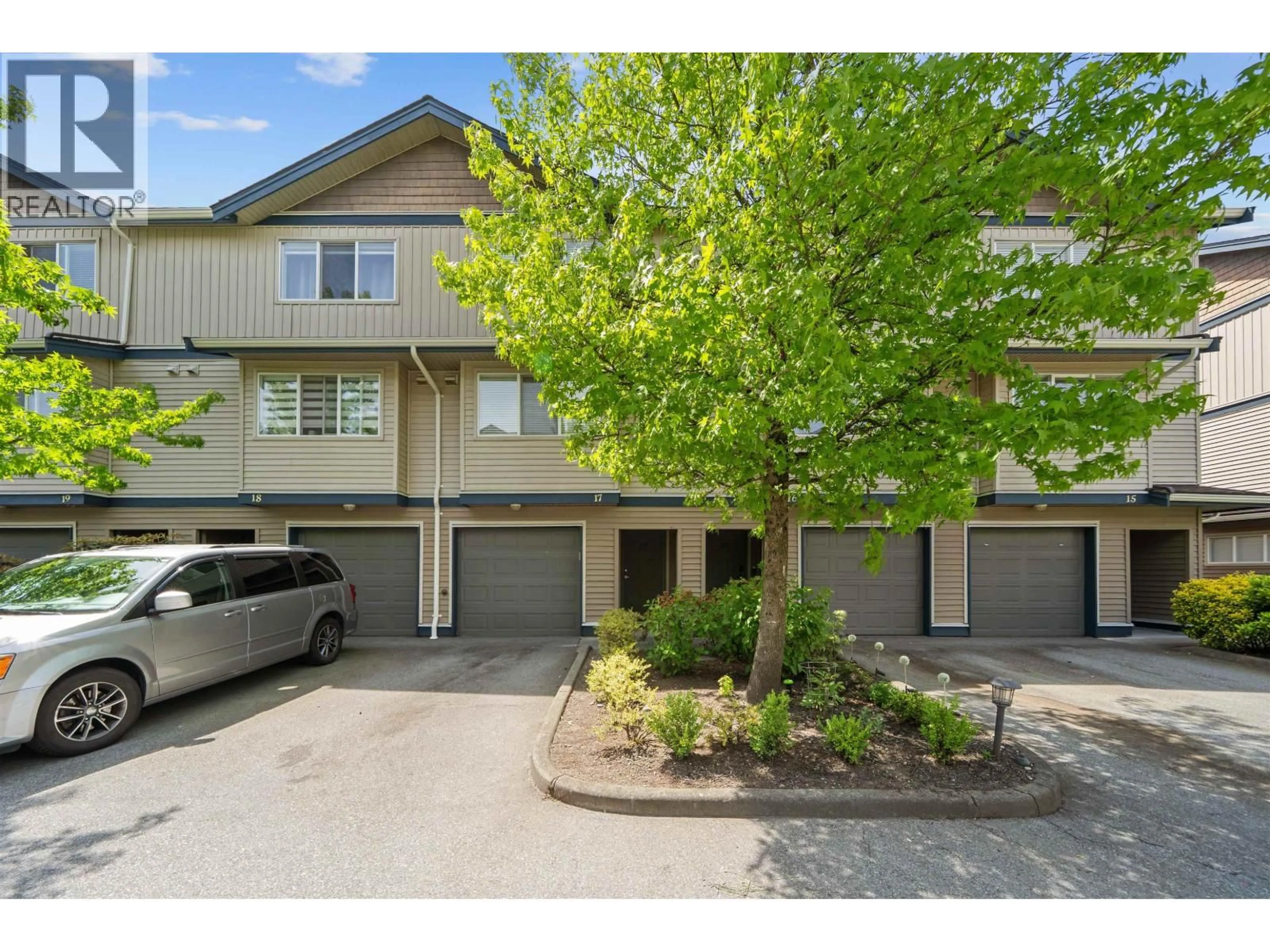 A pic from outside/outdoor area/front of a property/back of a property/a pic from drone, street for 17 - 1268 RIVERSIDE DRIVE, Port Coquitlam British Columbia V3B0A8